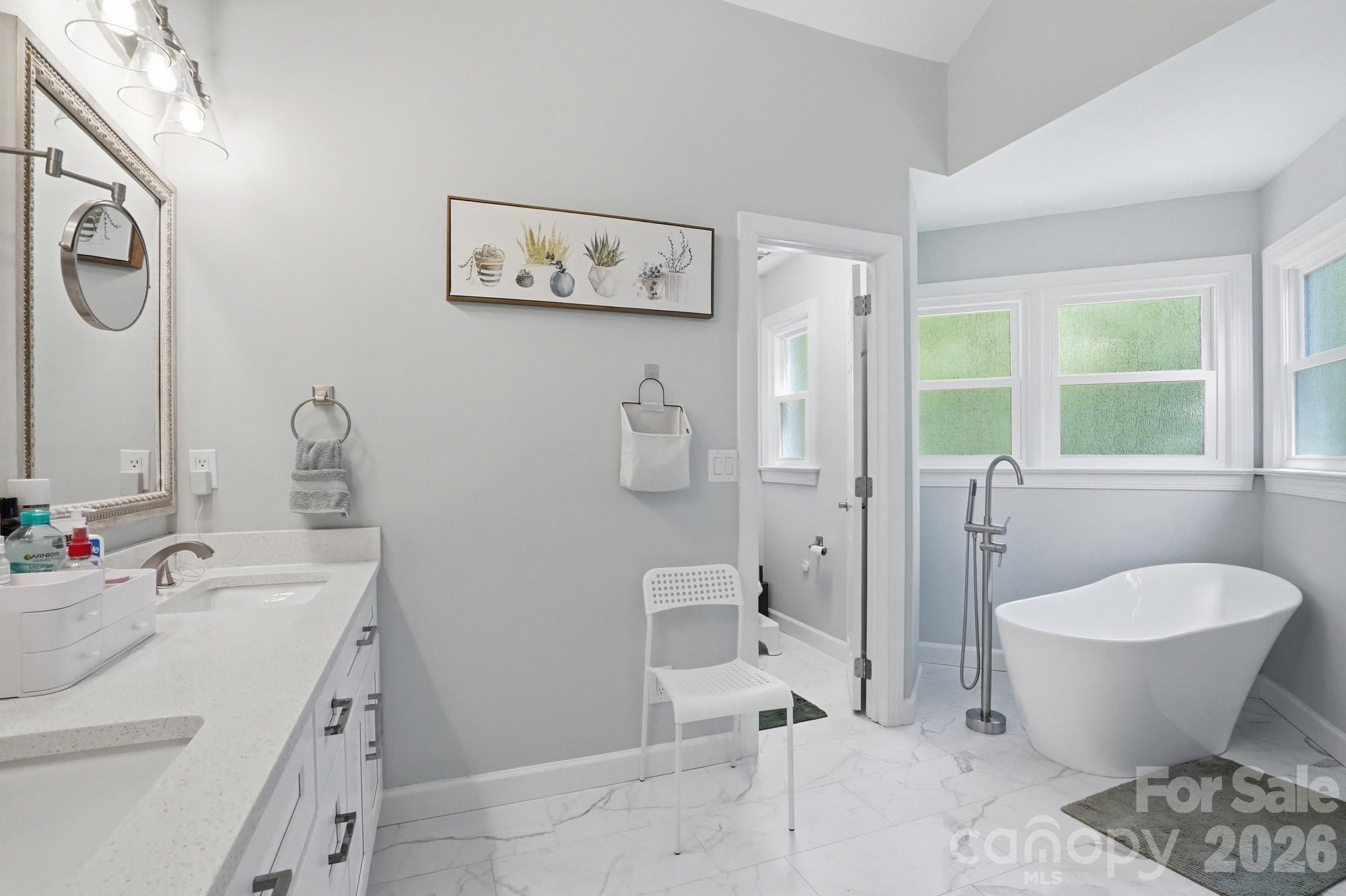 4611 Deer Cross Trail — Charlotte
