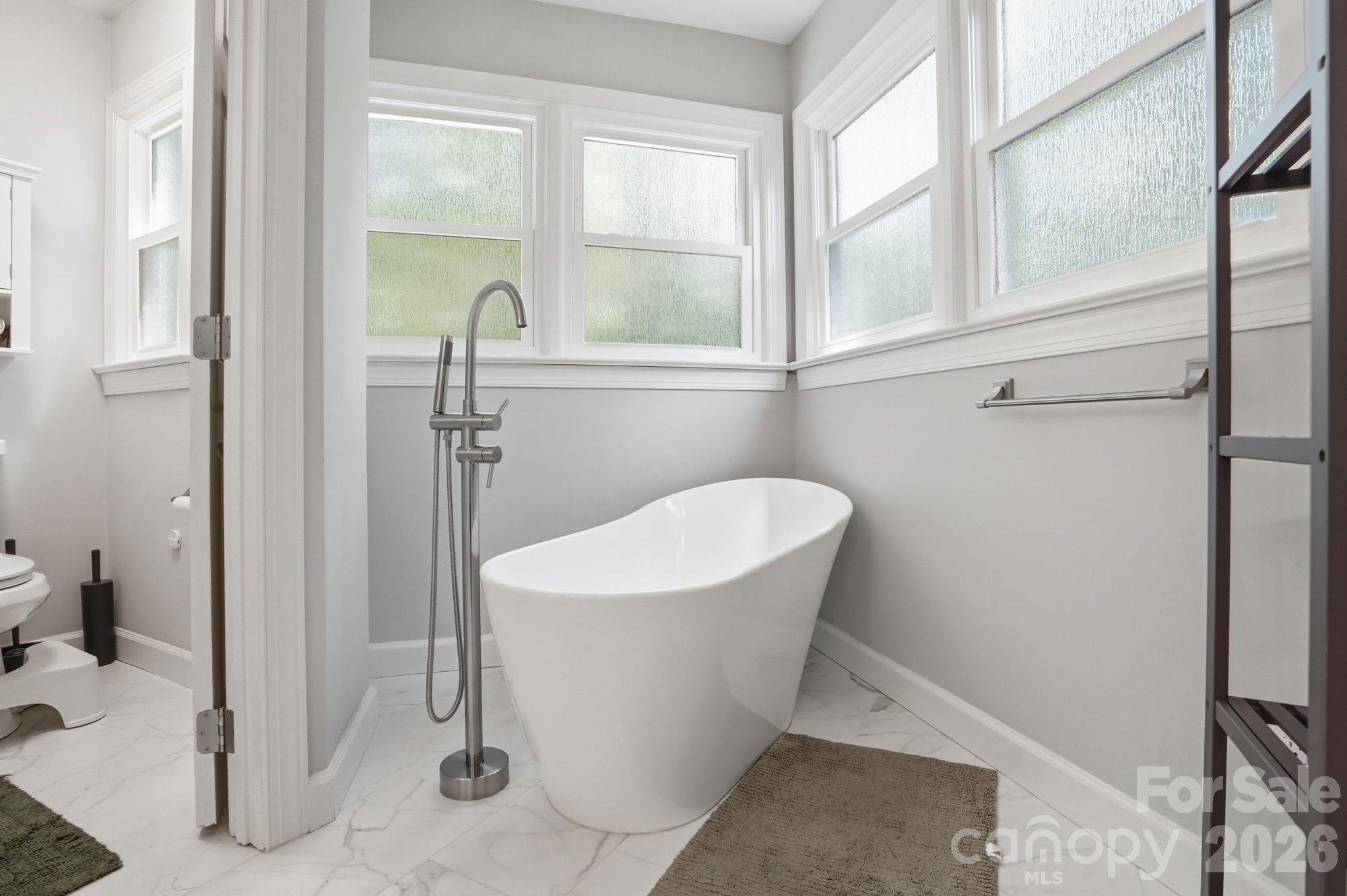 4611 Deer Cross Trail — Charlotte