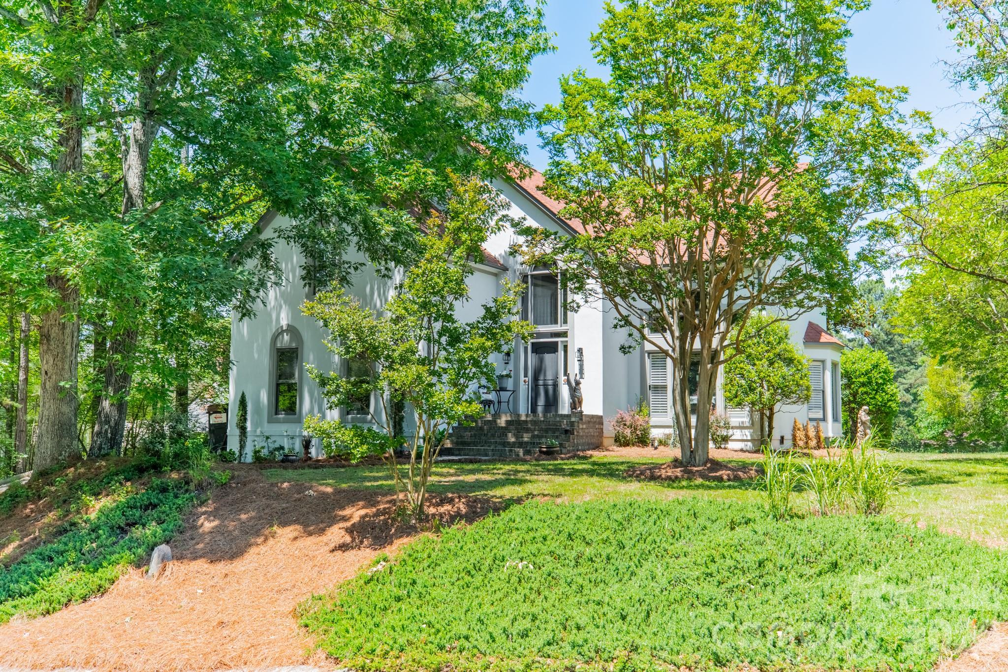 11043 Seven Coves Drive — Tega Cay