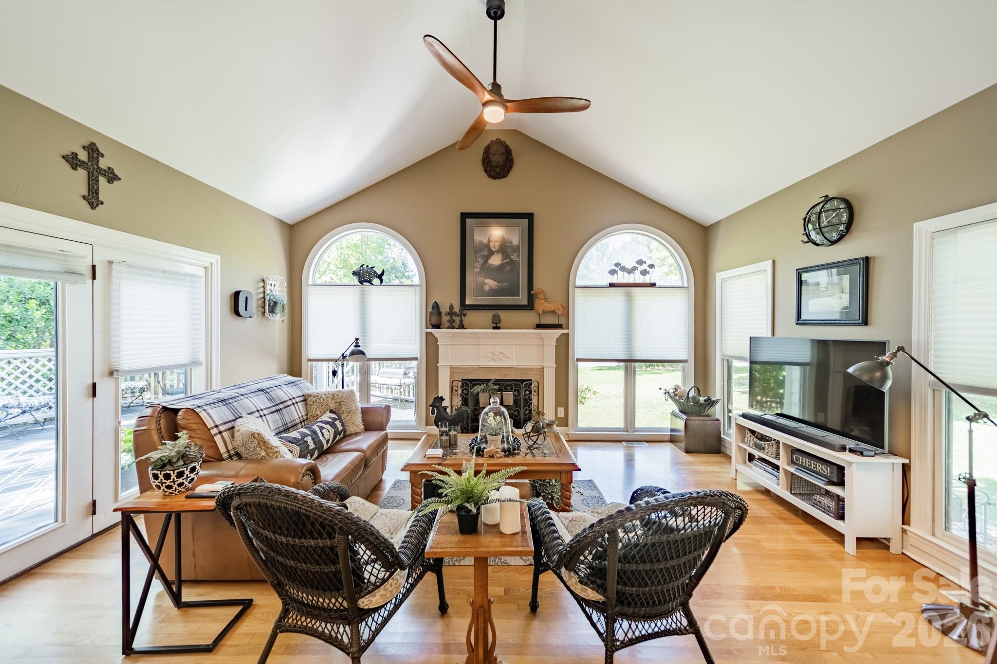 11043 Seven Coves Drive — Tega Cay