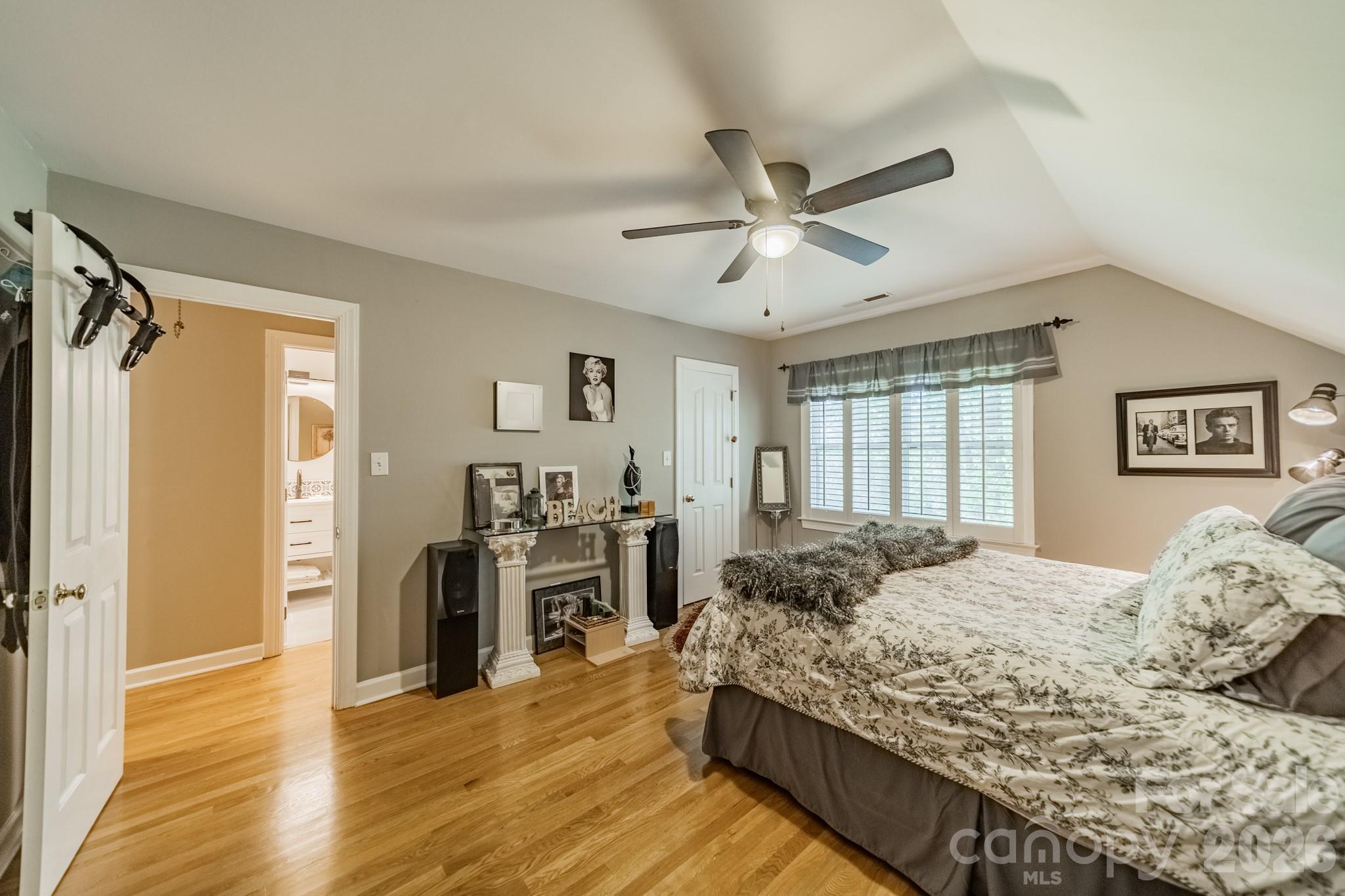 11043 Seven Coves Drive — Tega Cay