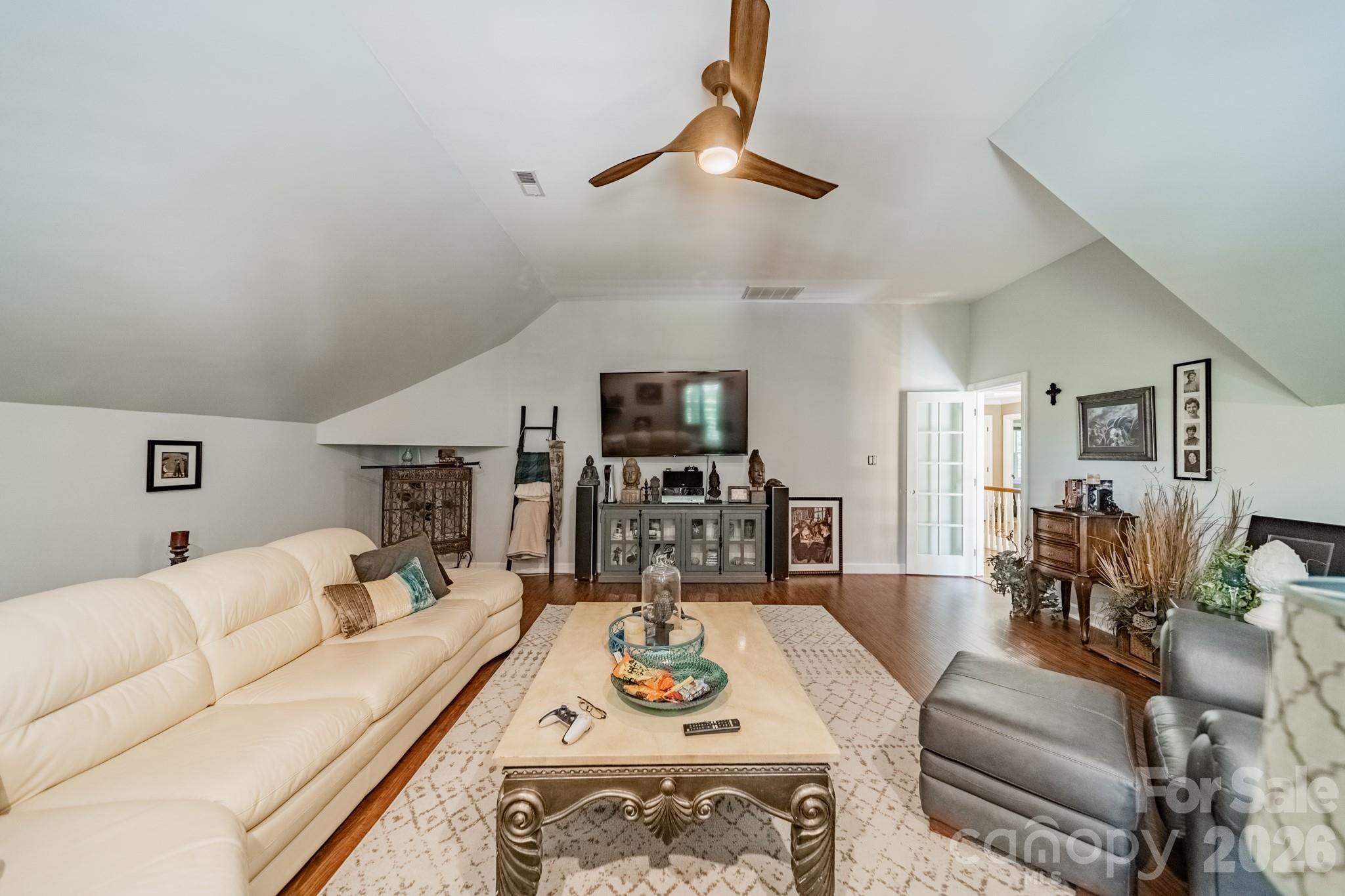 11043 Seven Coves Drive — Tega Cay