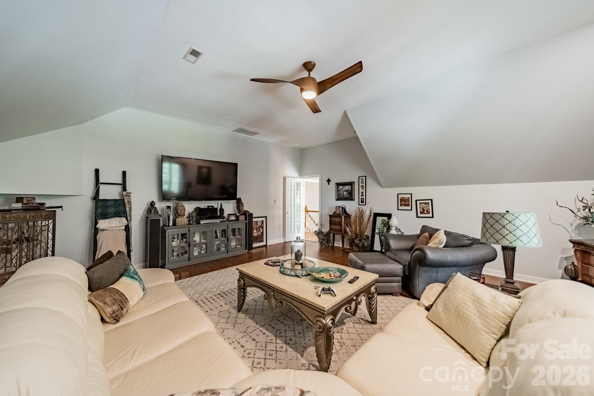 11043 Seven Coves Drive — Tega Cay