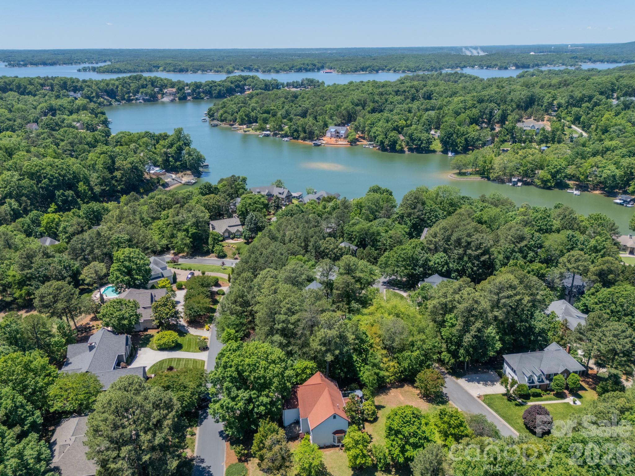 11043 Seven Coves Drive — Tega Cay