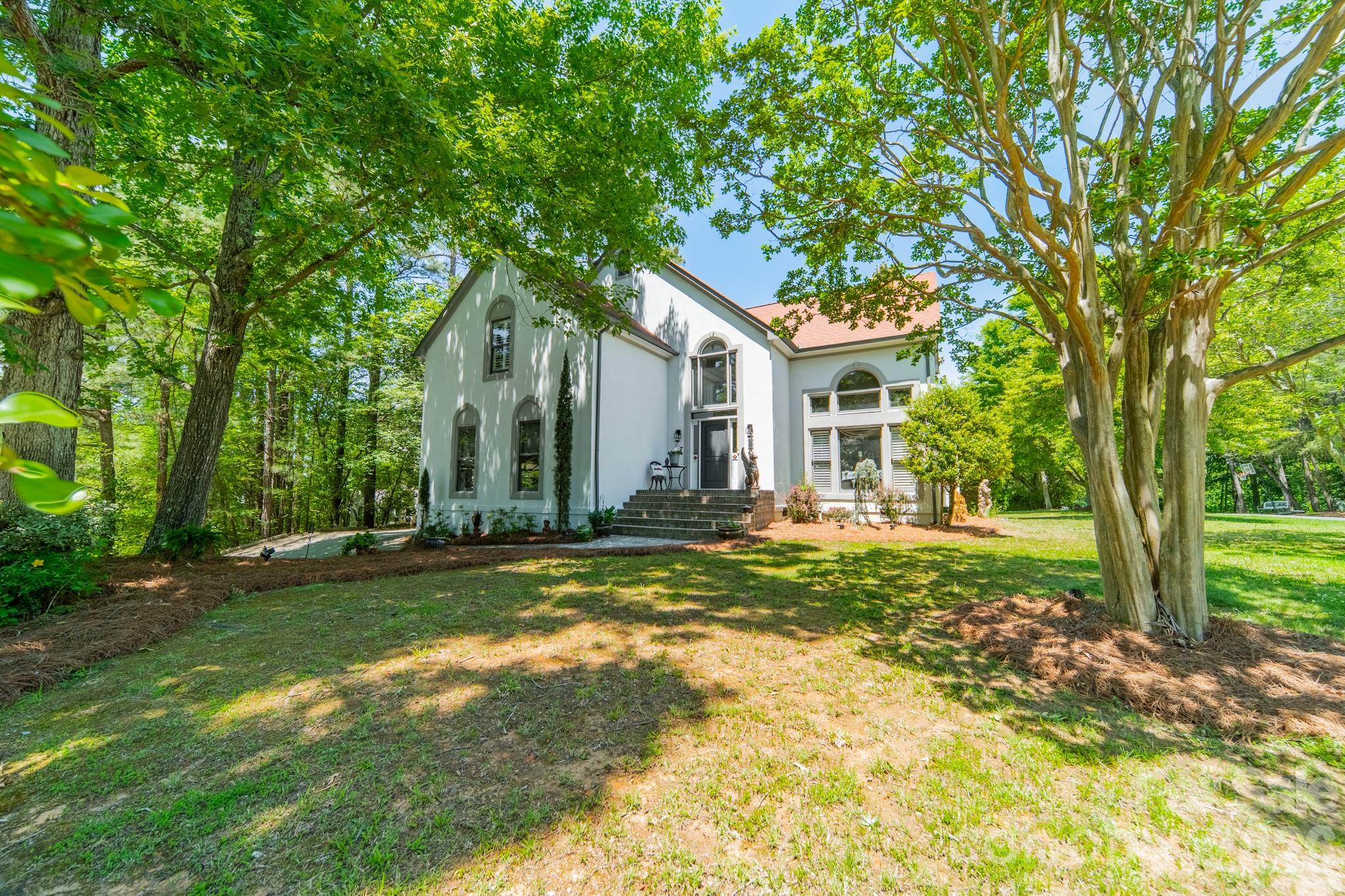 11043 Seven Coves Drive — Tega Cay