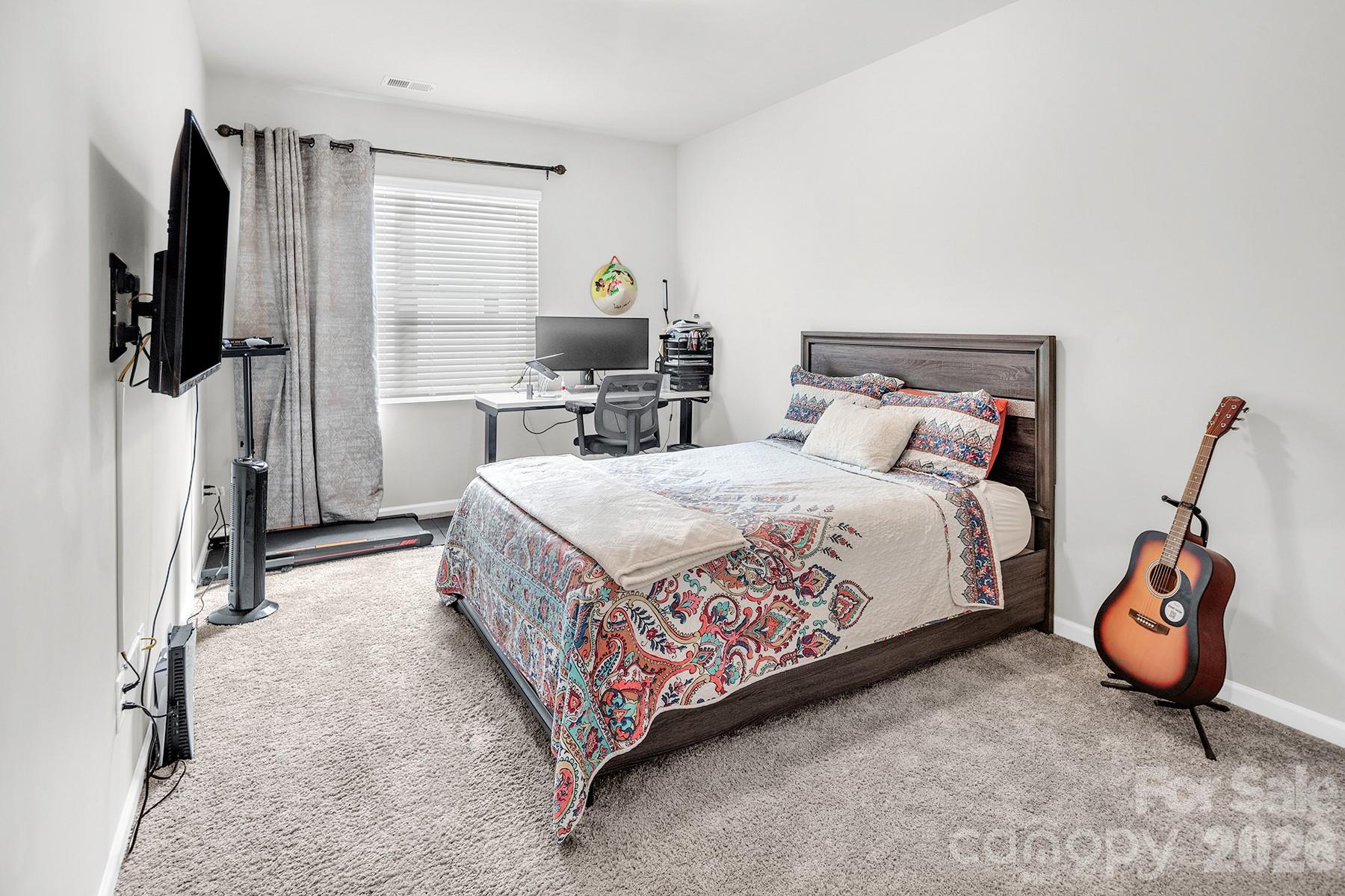 5308 Somerset Hill Lane — Charlotte