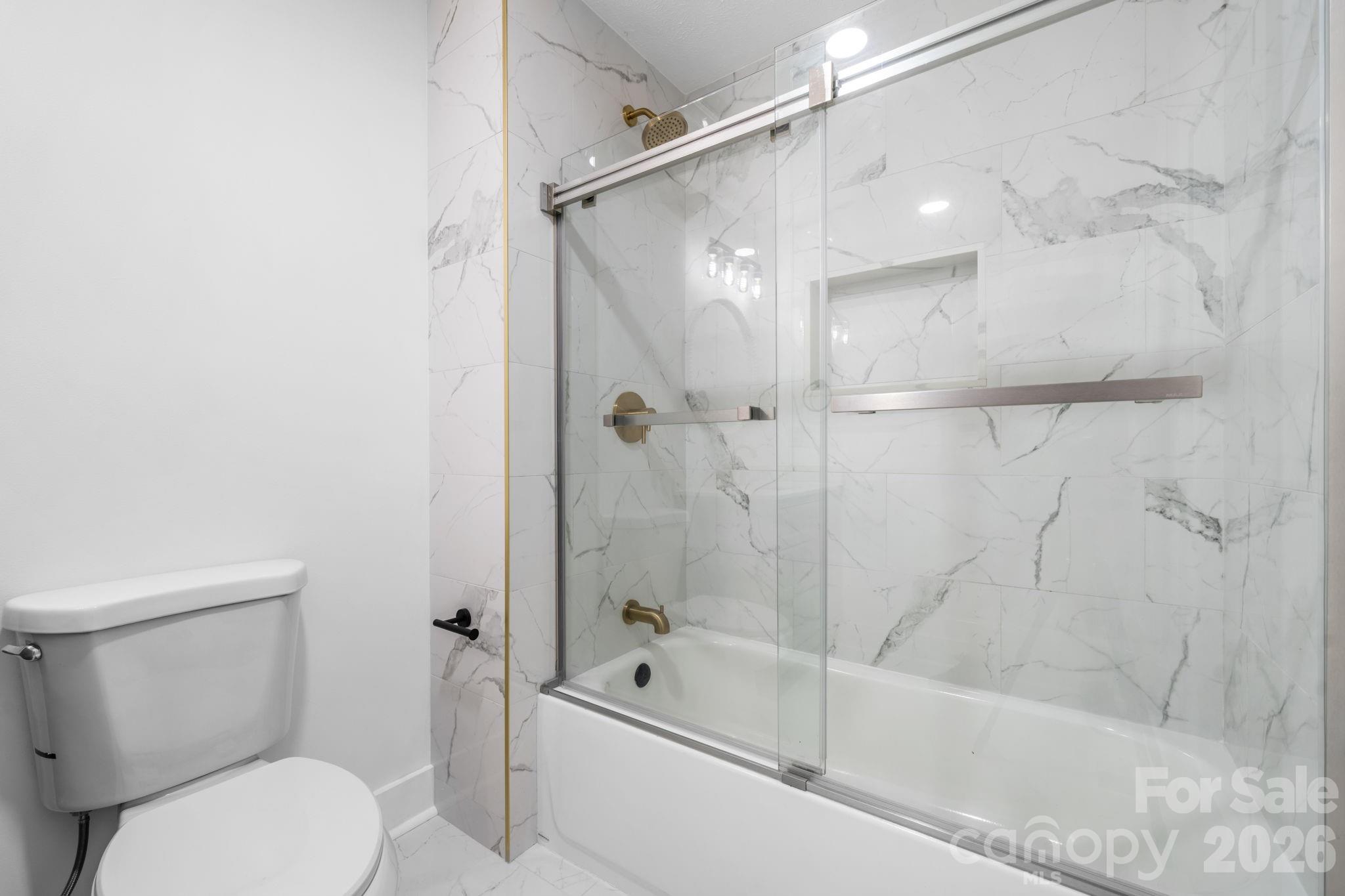 4362 Calico Road — Lenoir
