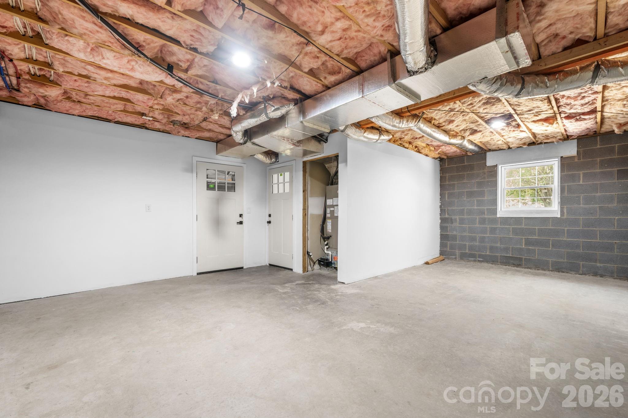 4362 Calico Road — Lenoir