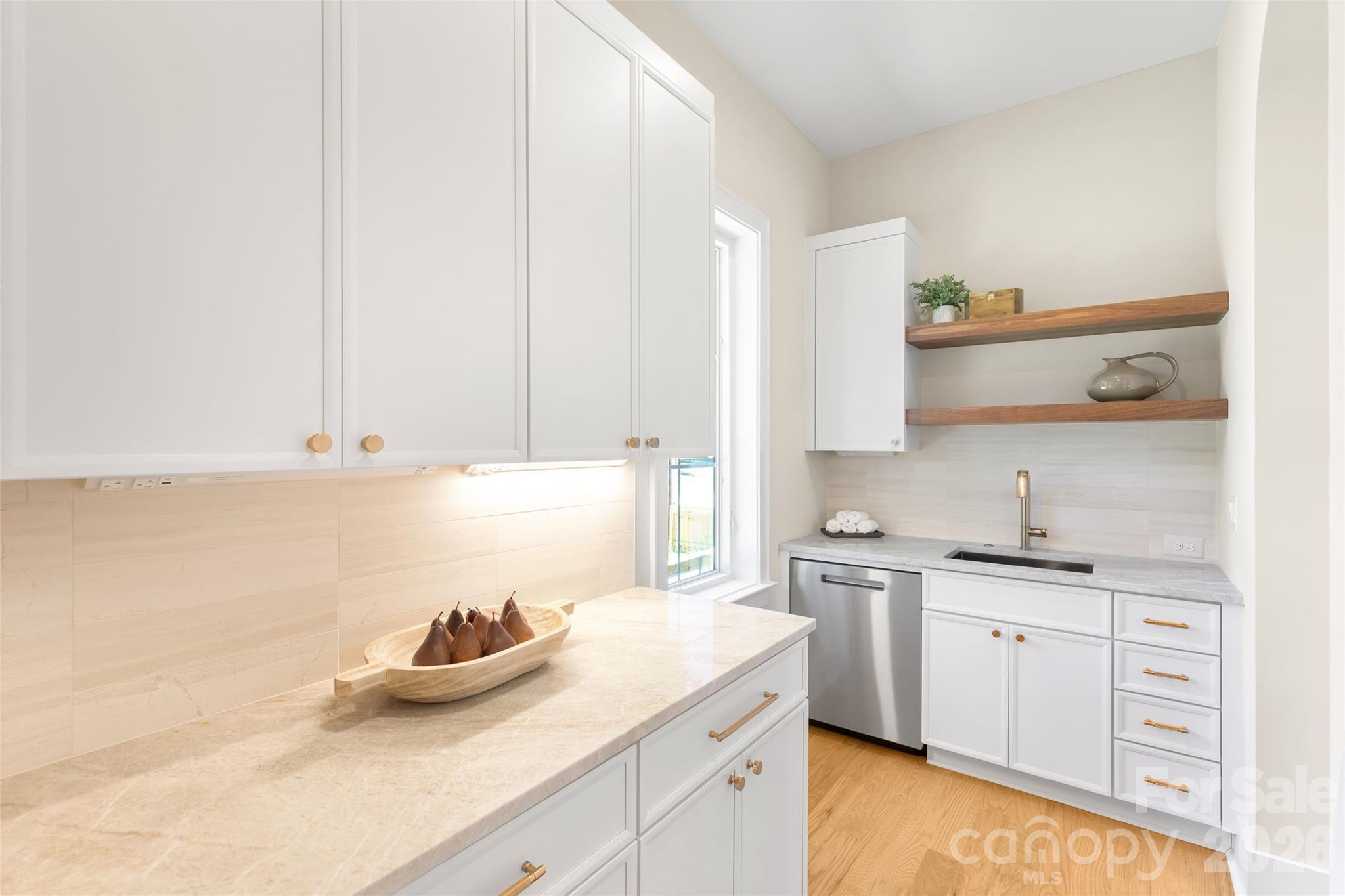 3526 Craig Avenue — Charlotte