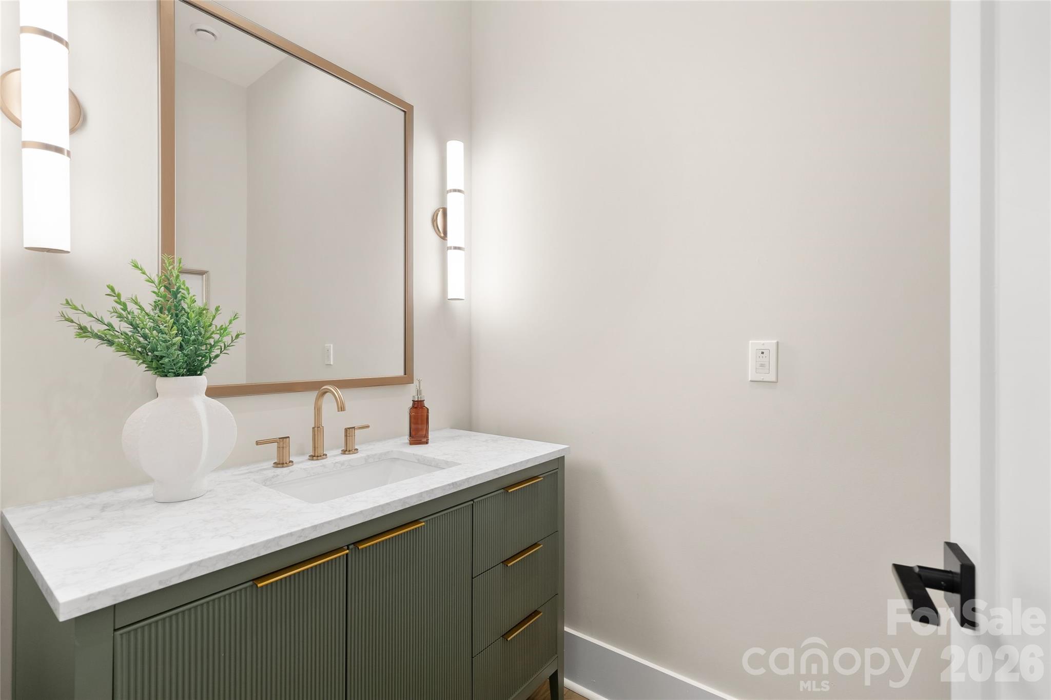 3526 Craig Avenue — Charlotte