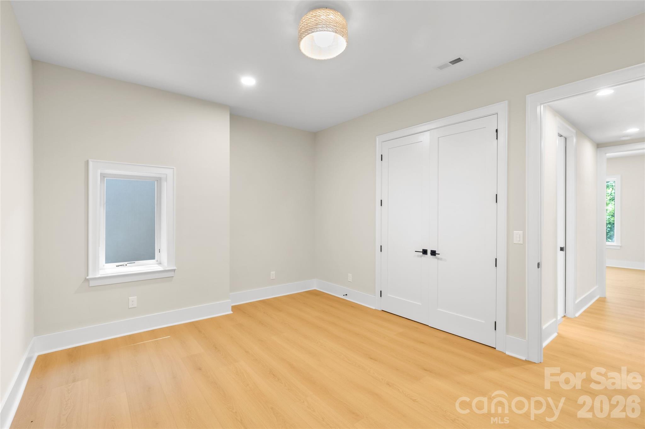 3526 Craig Avenue — Charlotte