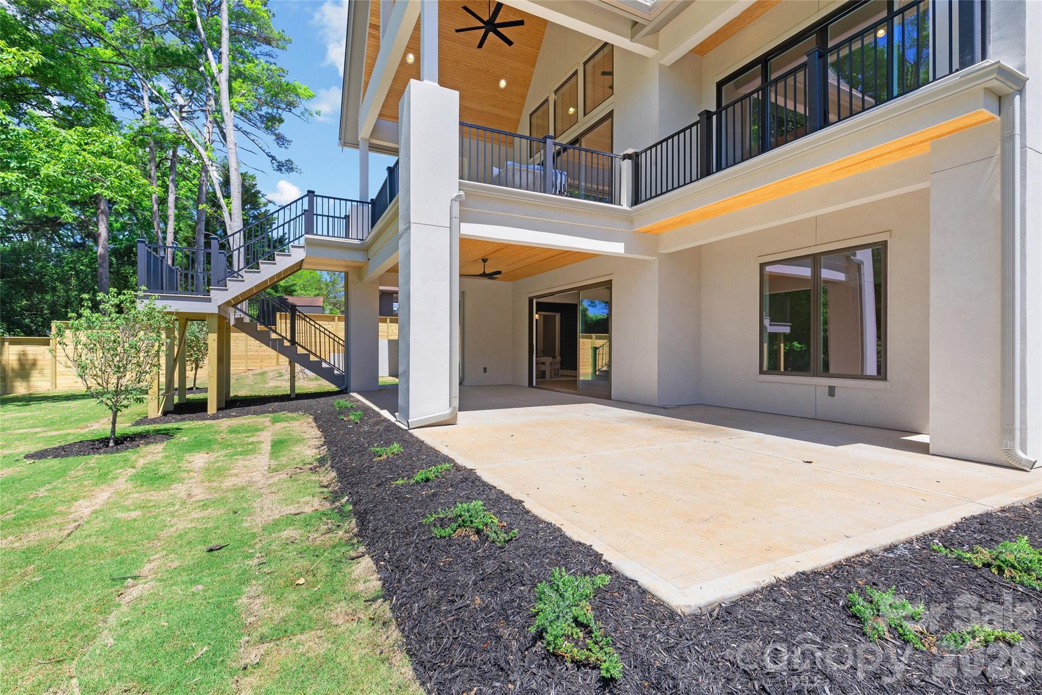 3526 Craig Avenue — Charlotte