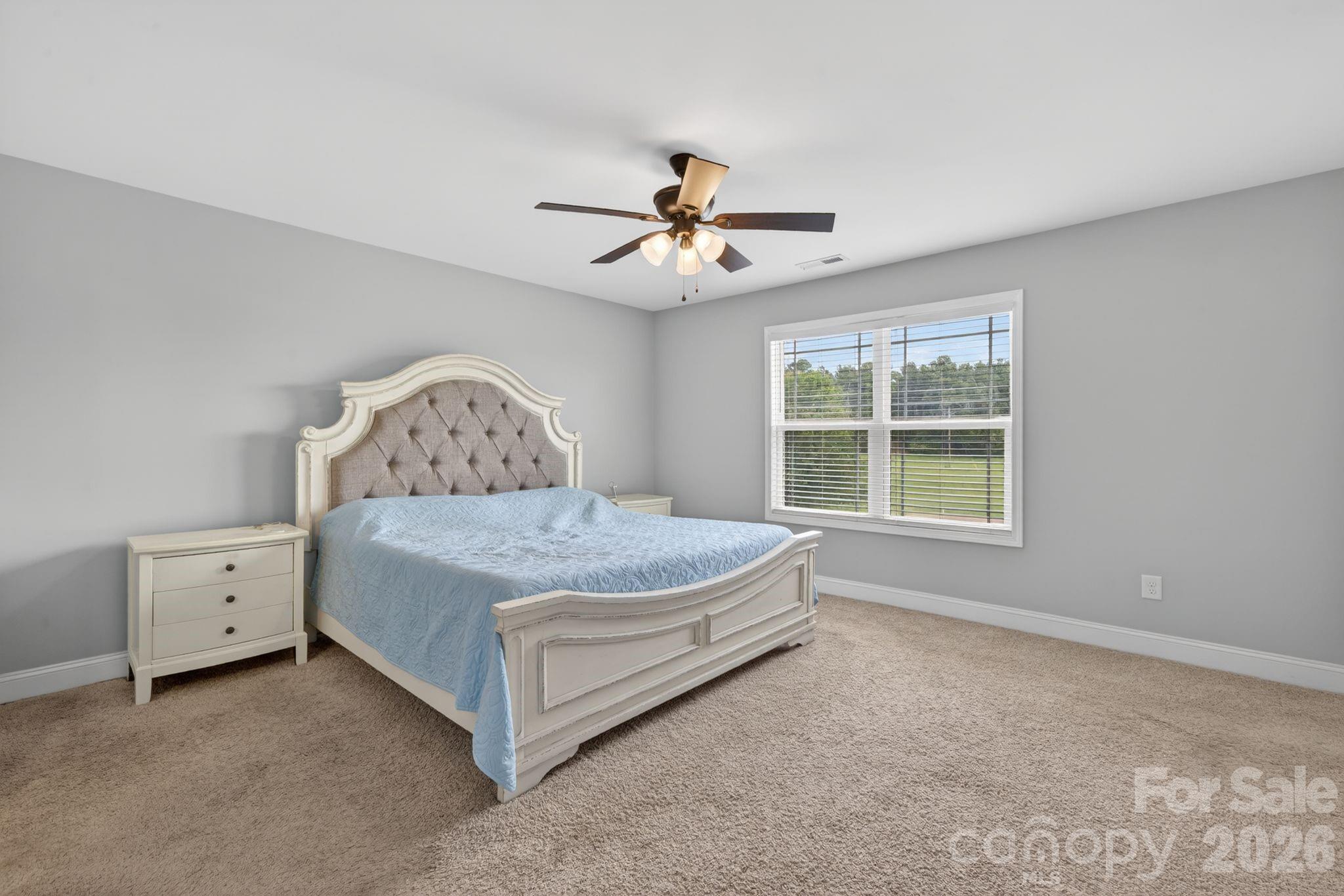879 Doggett Road — Forest City