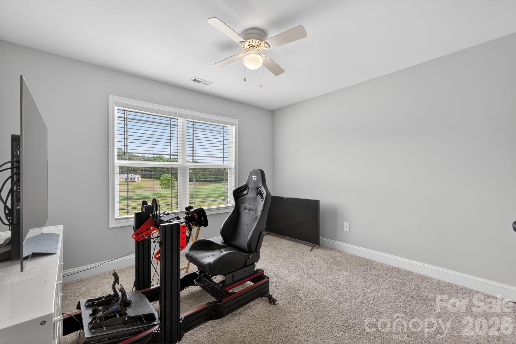 879 Doggett Road — Forest City