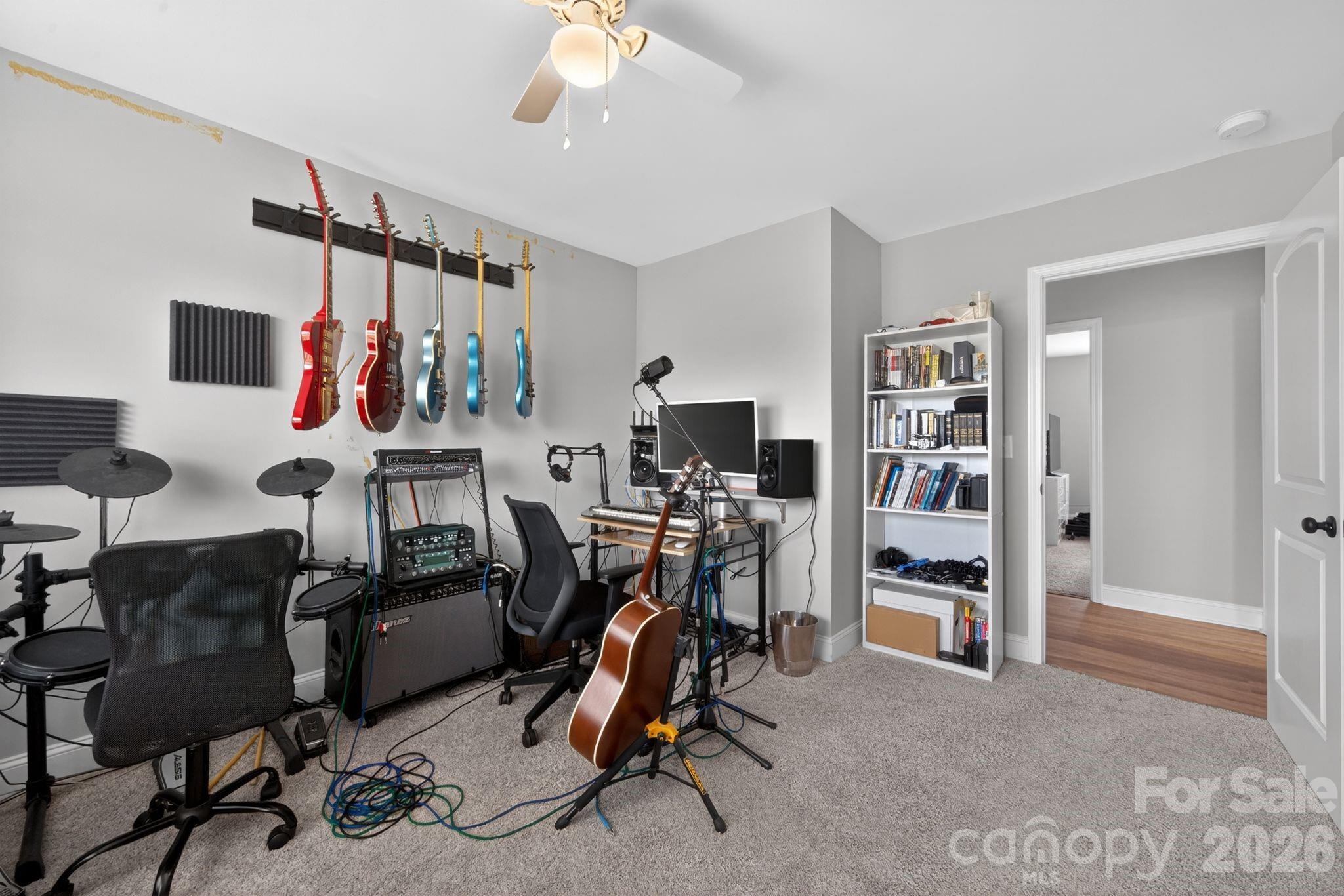 879 Doggett Road — Forest City