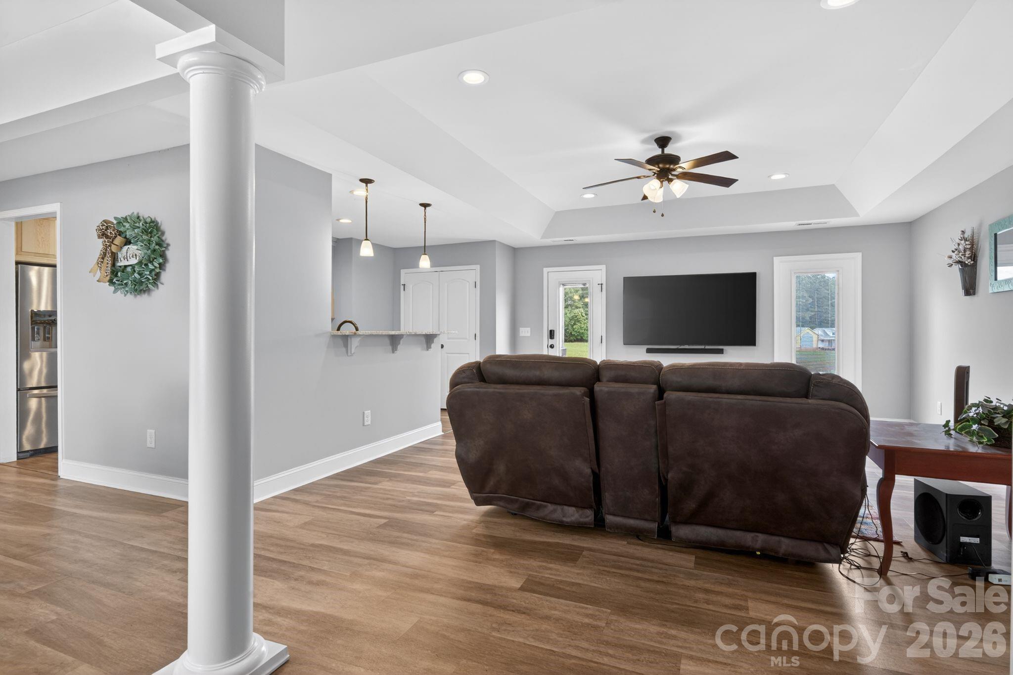 879 Doggett Road — Forest City