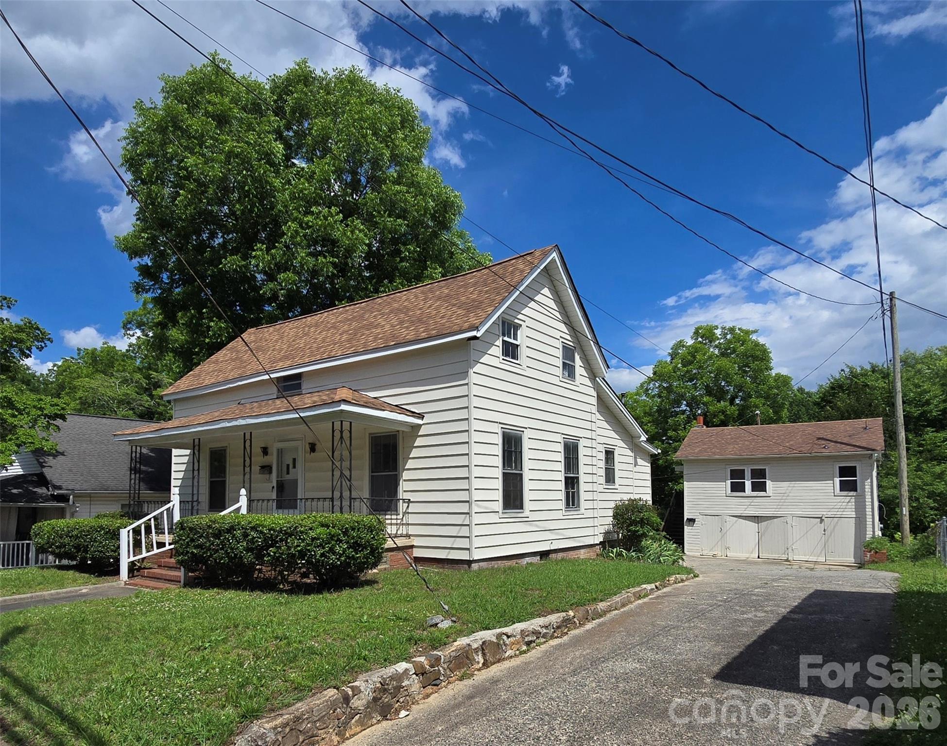 184 Cabarrus Avenue E — Concord