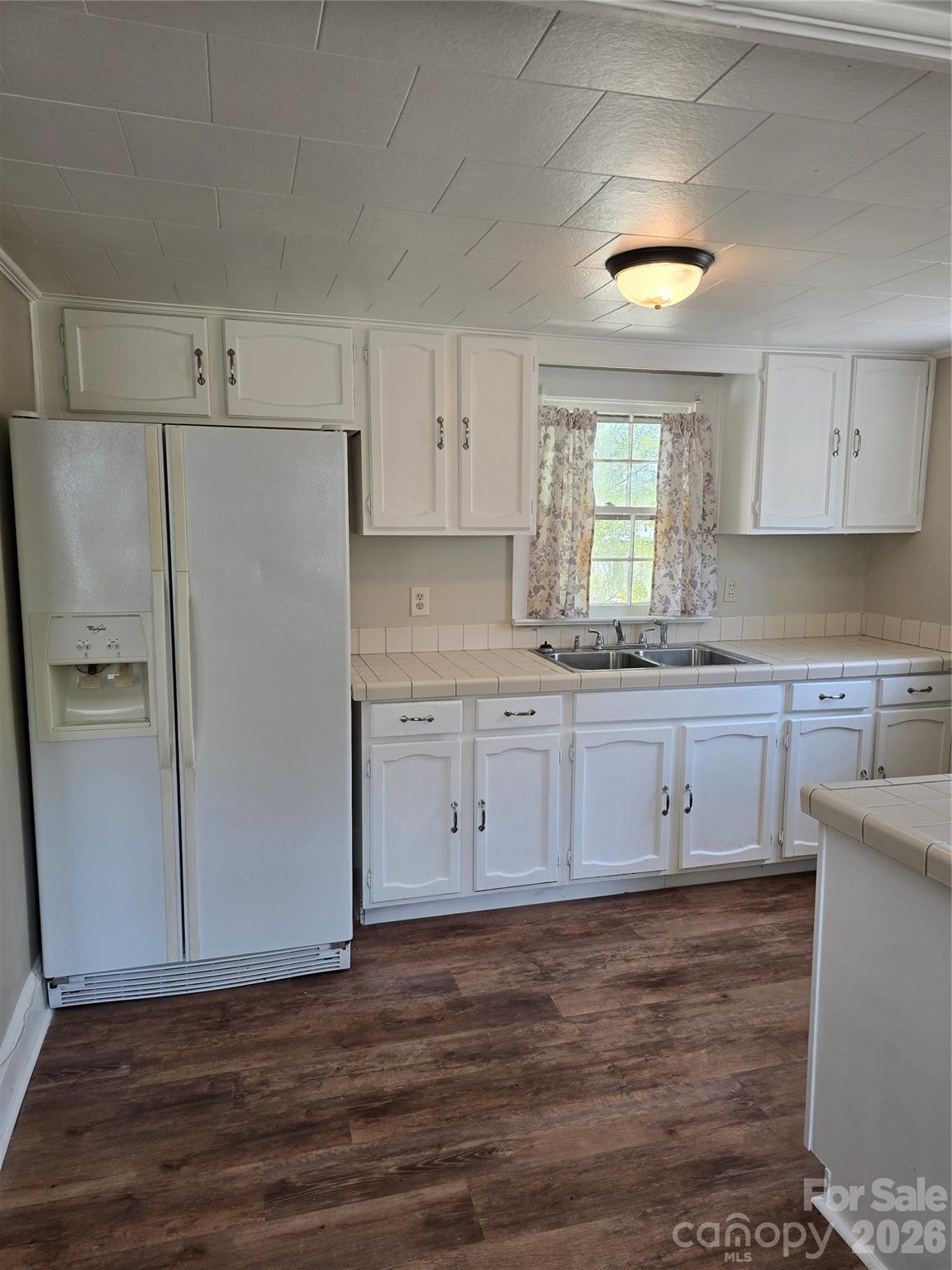 184 Cabarrus Avenue E — Concord