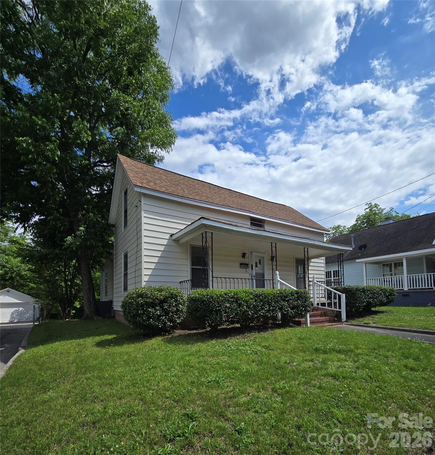 184 Cabarrus Avenue E — Concord