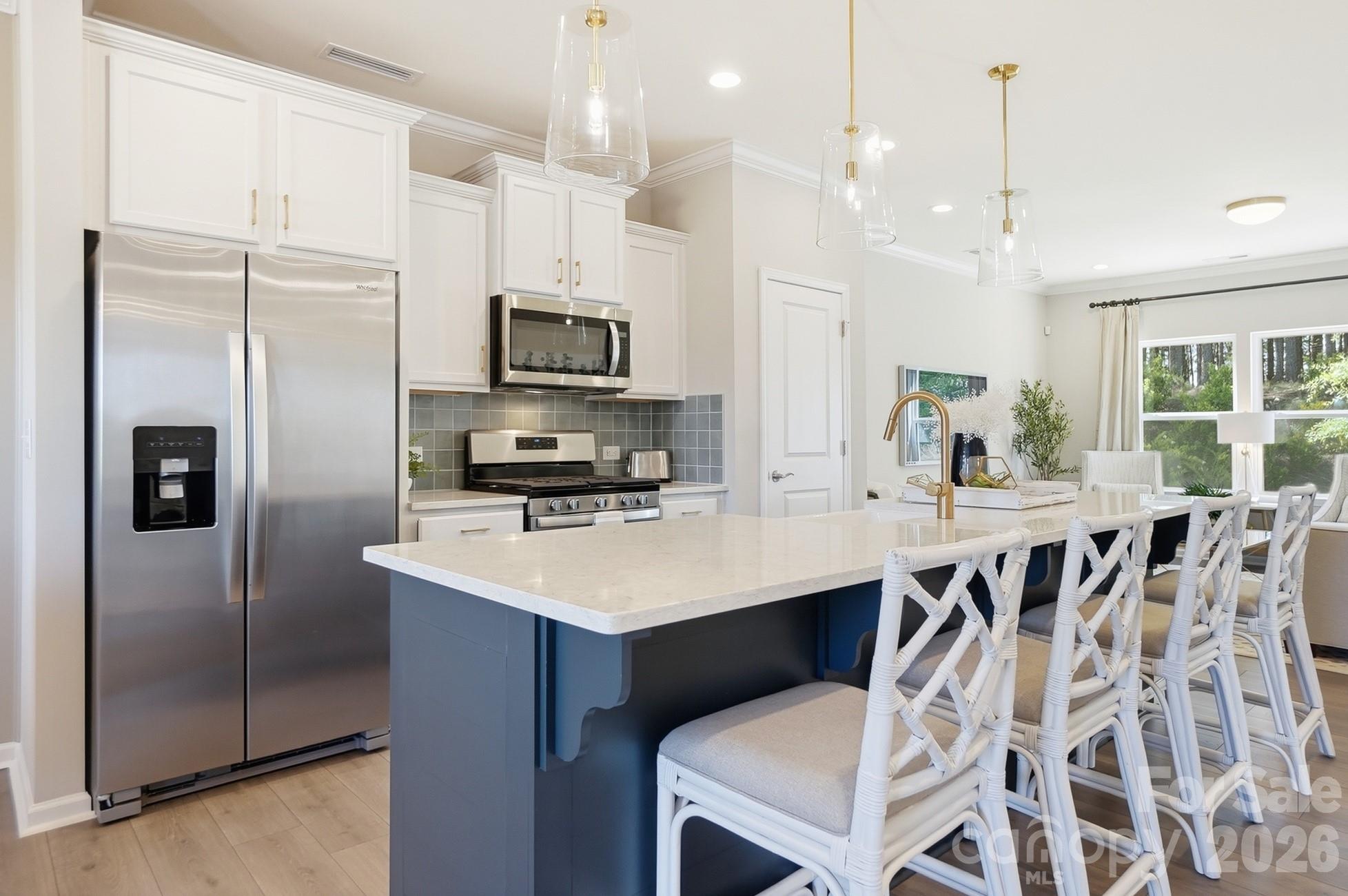 21220 Sanctuary Drive — Lancaster