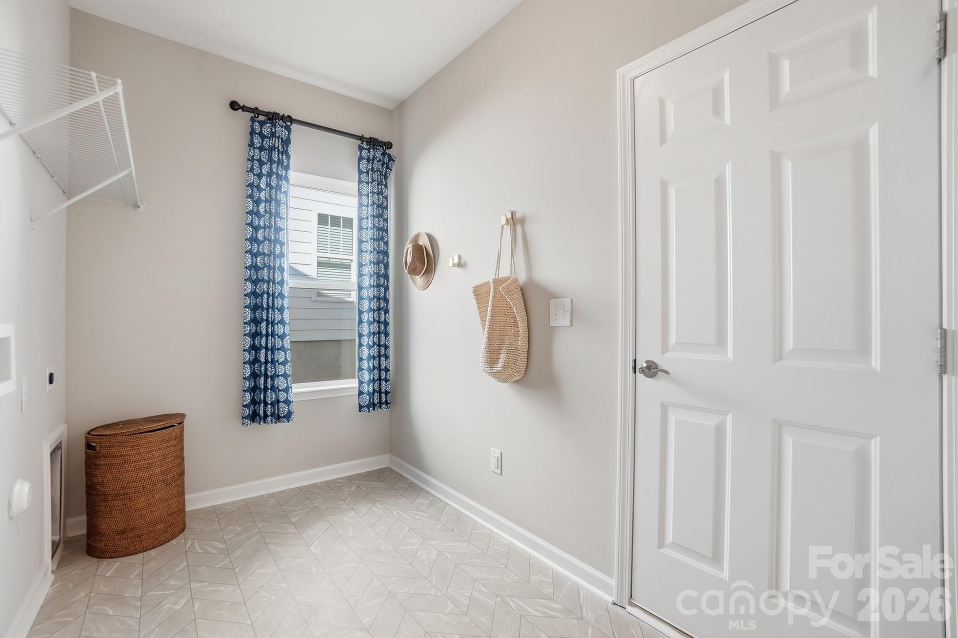 21220 Sanctuary Drive — Lancaster