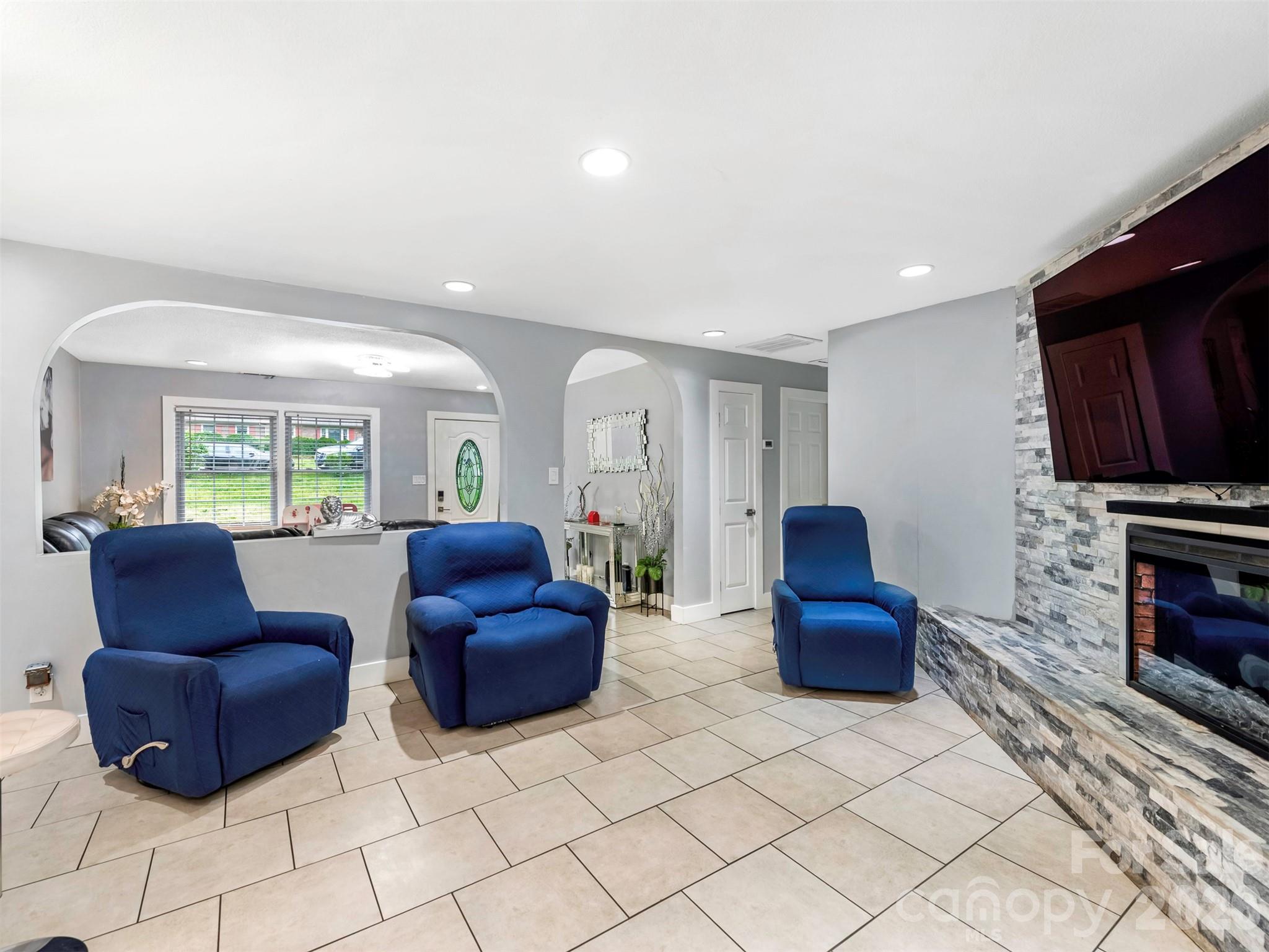 8428 Anette Avenue — Mint Hill