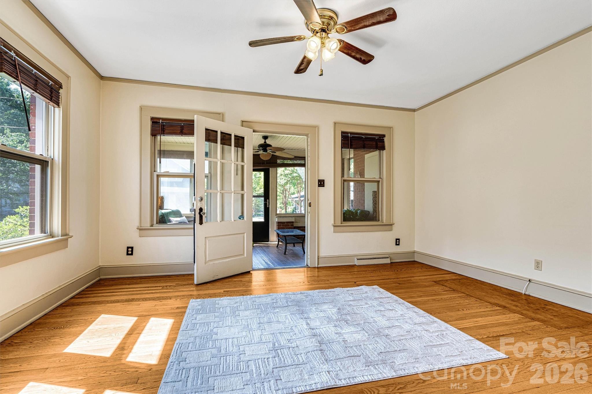220 W 8th Street — Newton