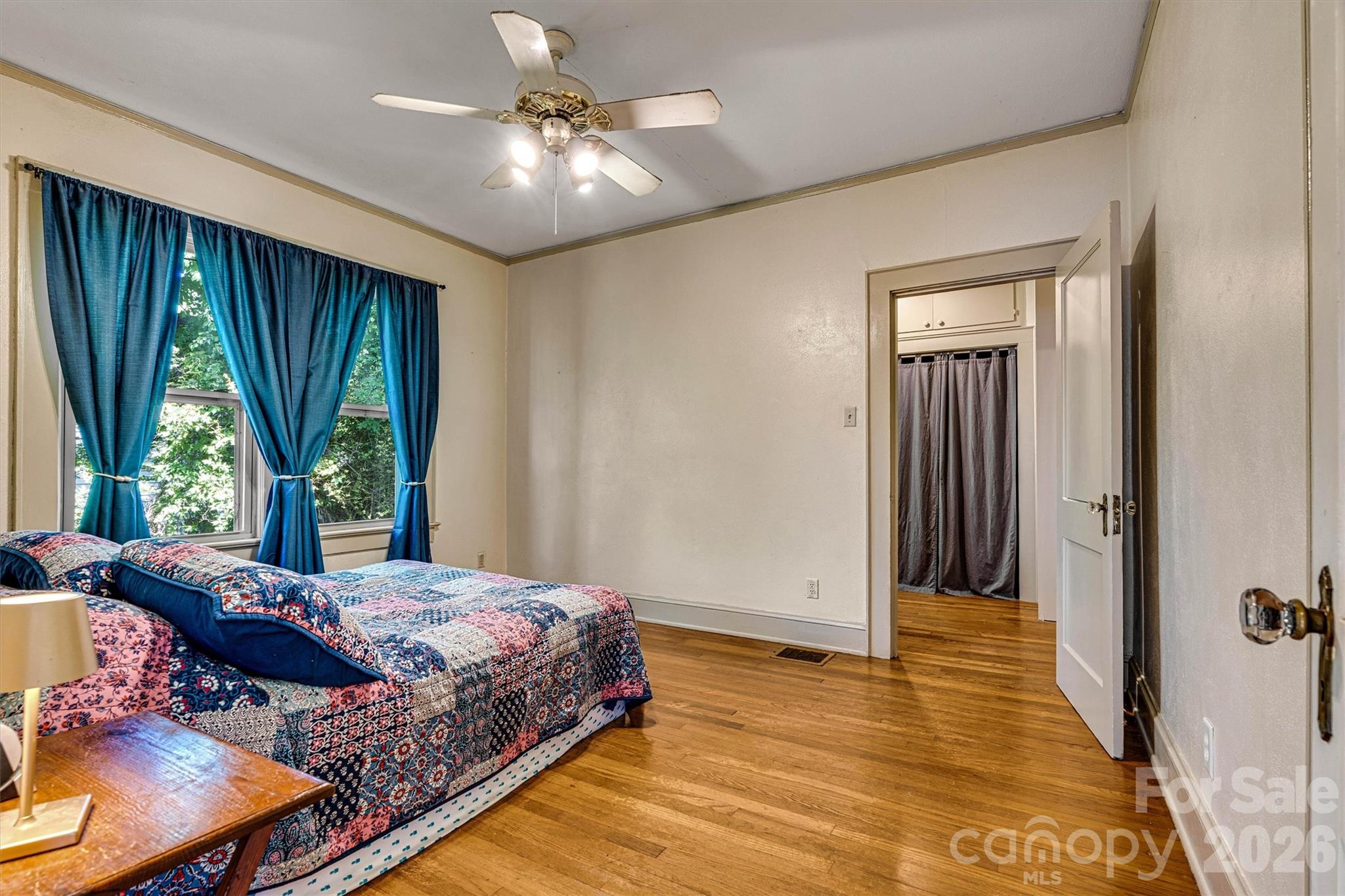 220 W 8th Street — Newton