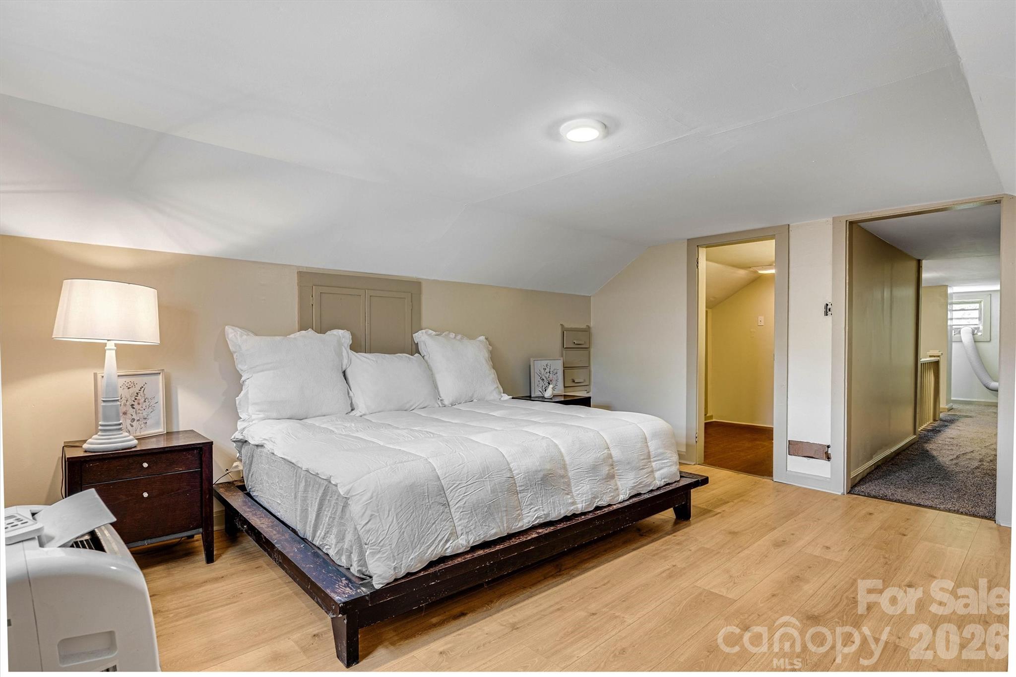 220 W 8th Street — Newton