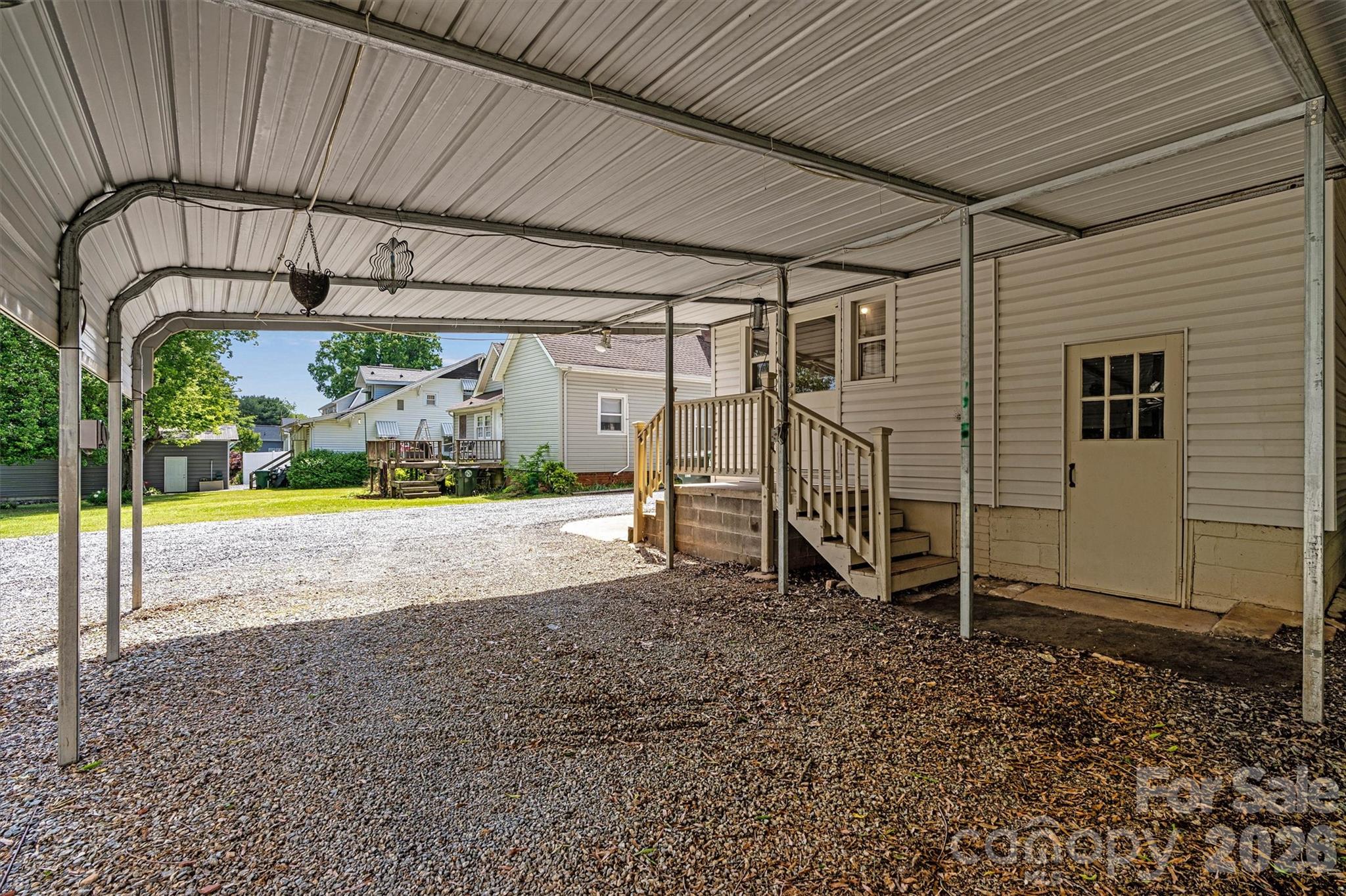 220 W 8th Street — Newton