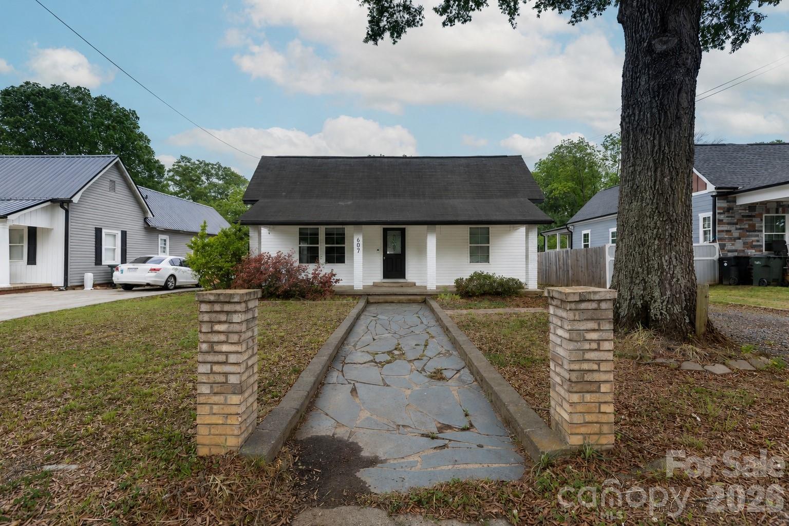 607 Old Charlotte Road SW — Concord