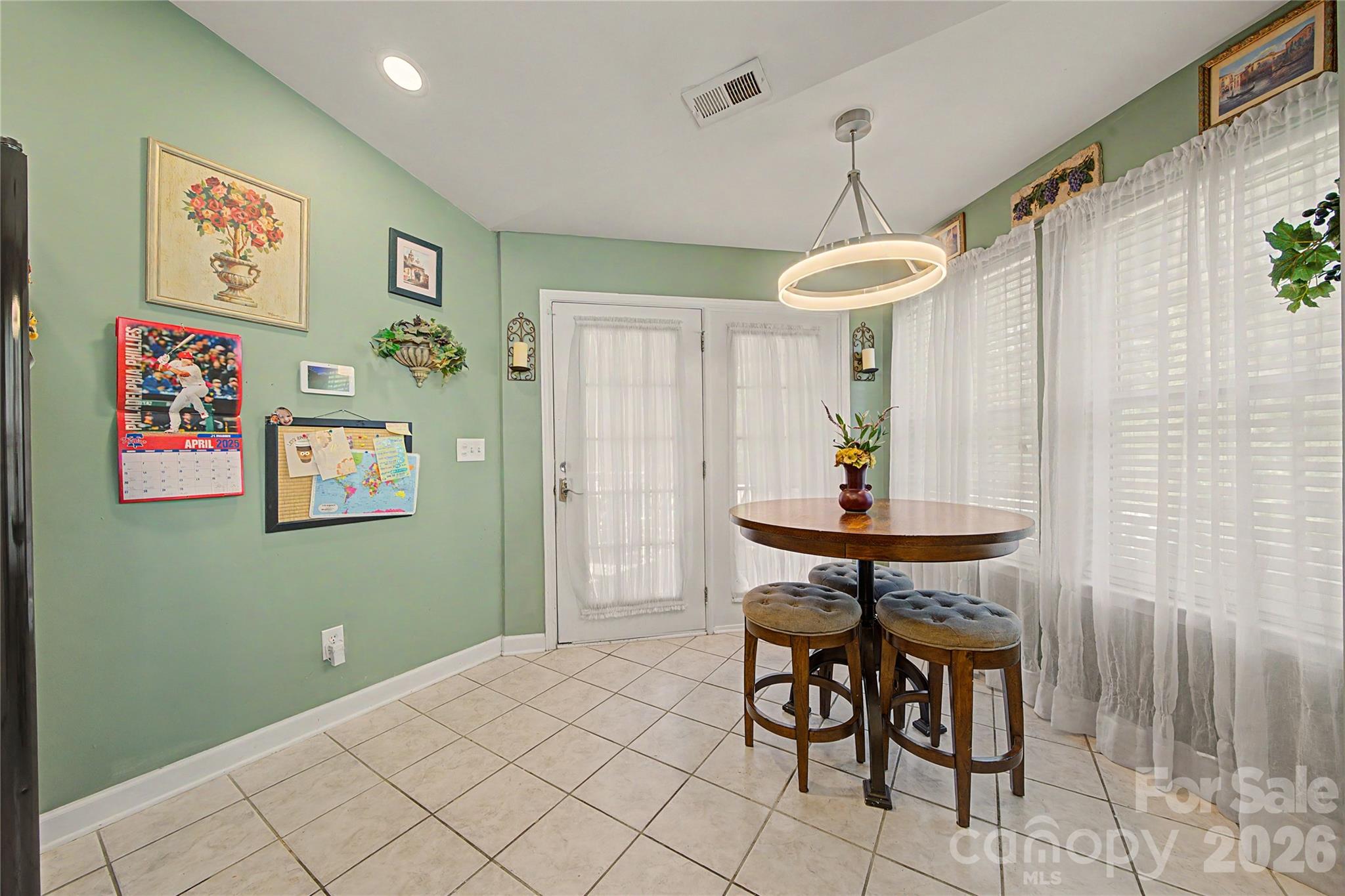 1110 Newfound Hollow Drive — Charlotte