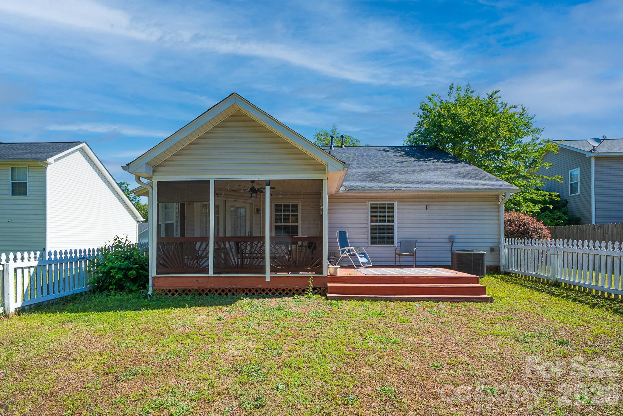 1110 Newfound Hollow Drive — Charlotte