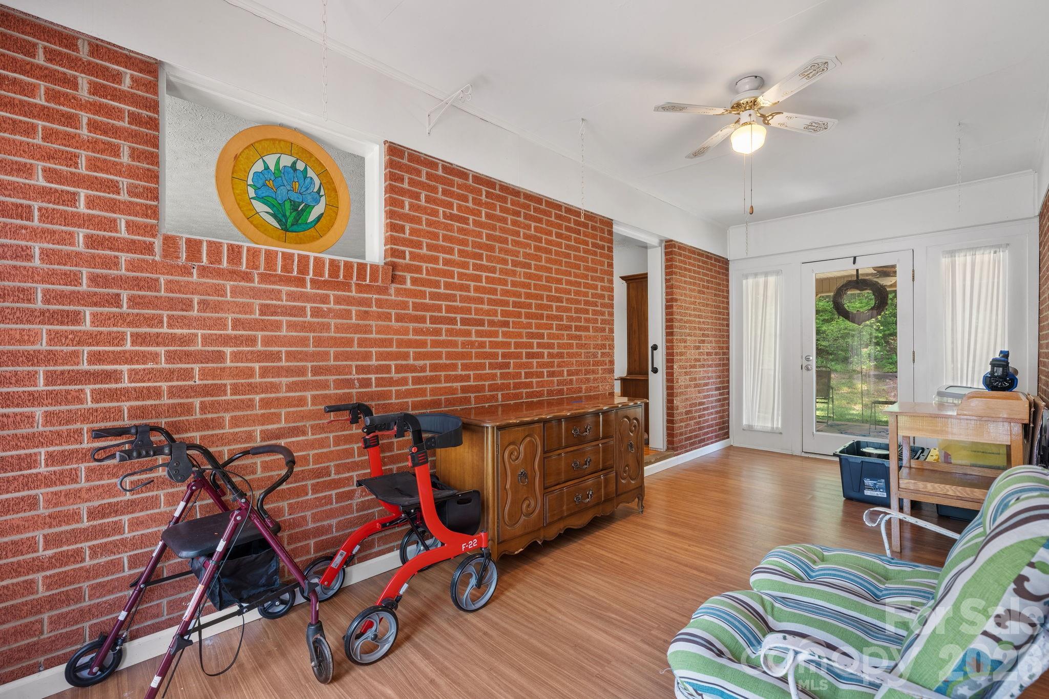 2881 Highline Avenue — Valdese