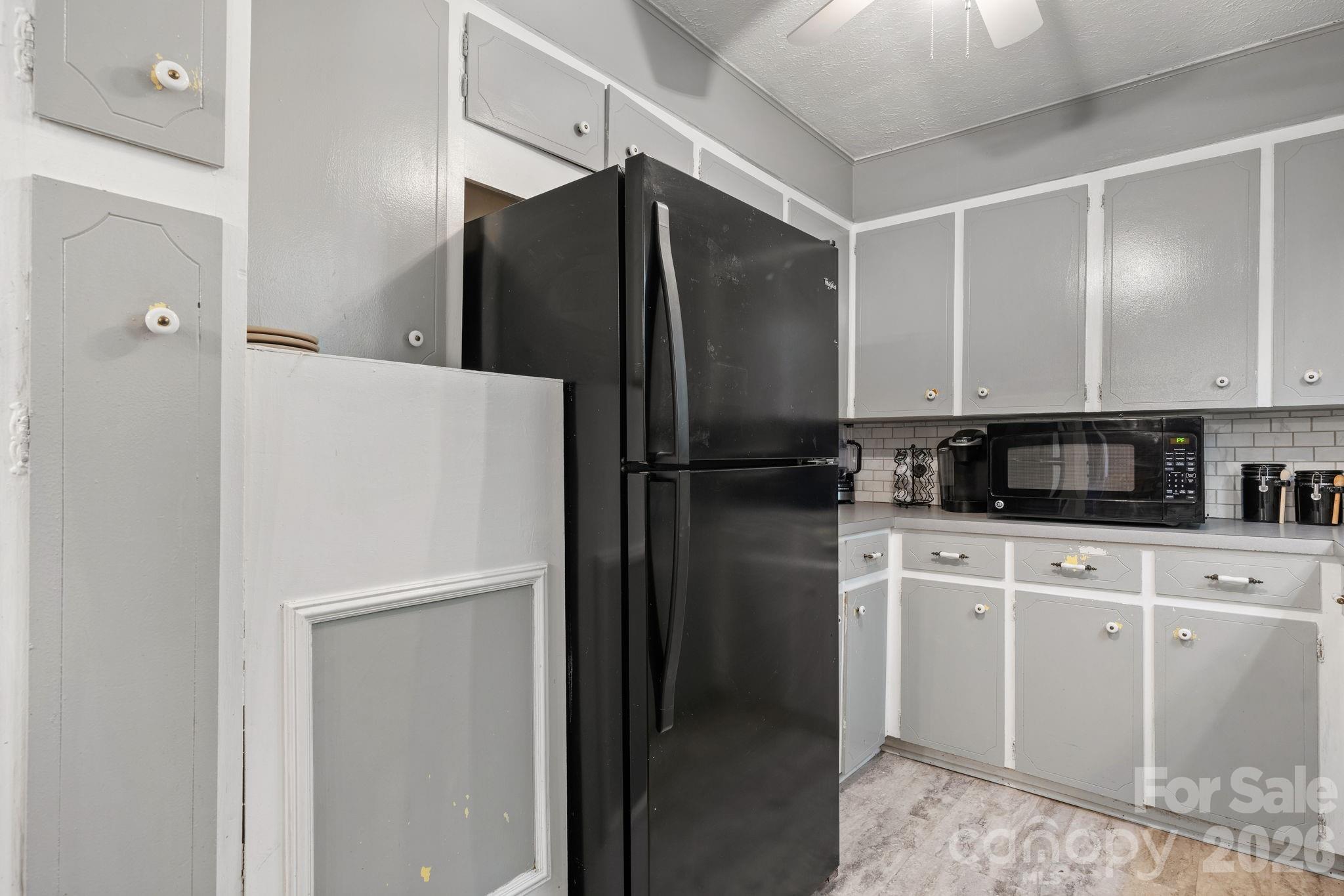 2881 Highline Avenue — Valdese