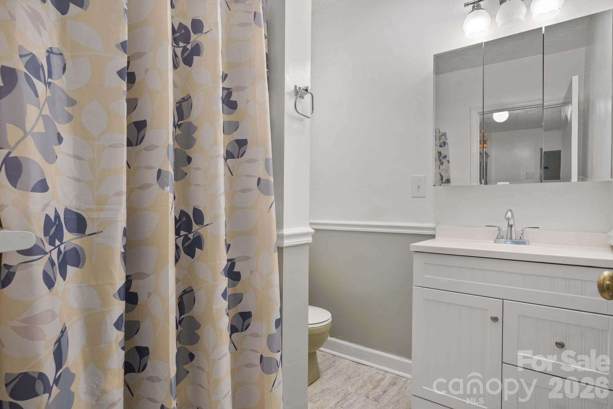 2881 Highline Avenue — Valdese