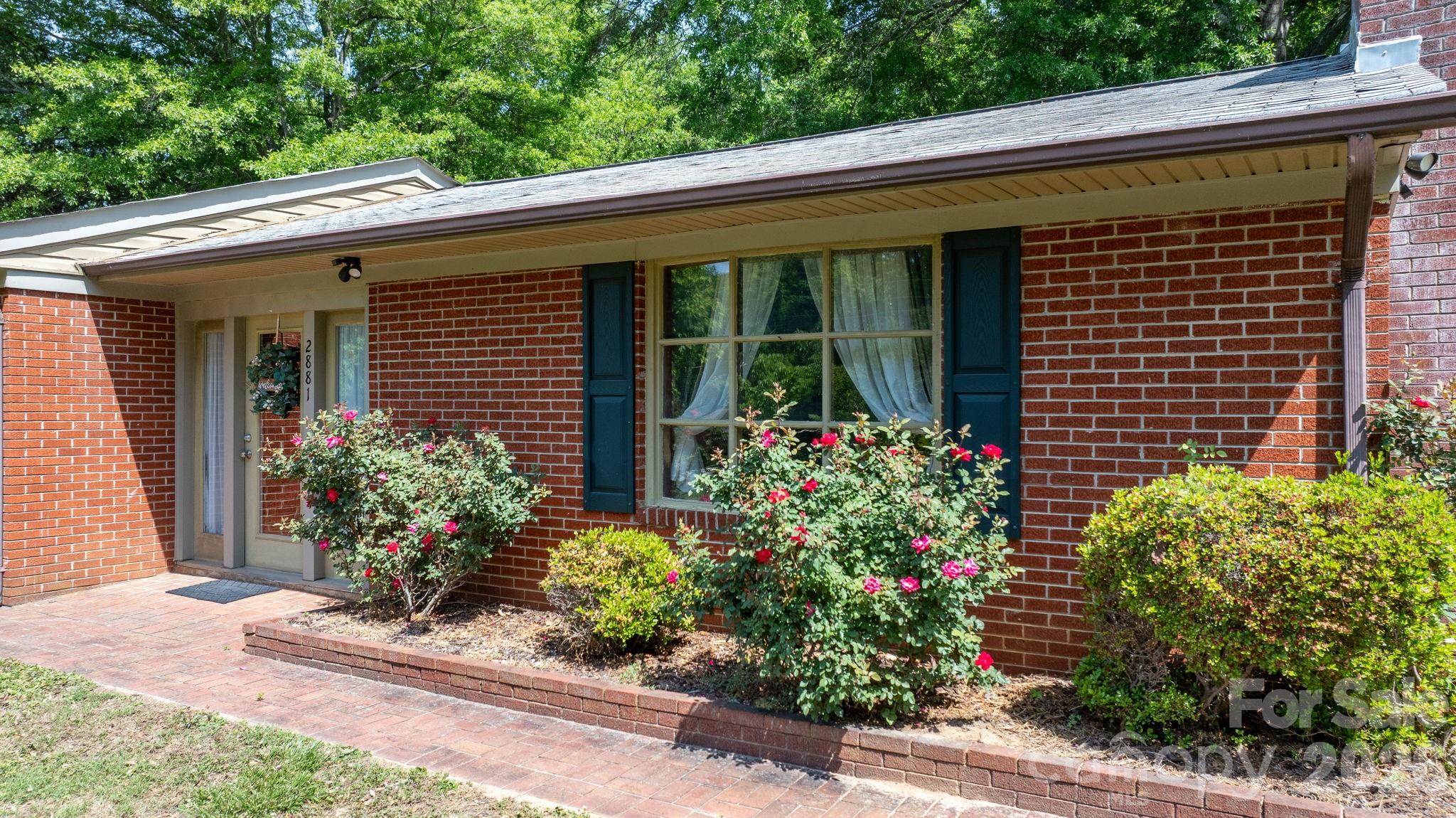 2881 Highline Avenue — Valdese