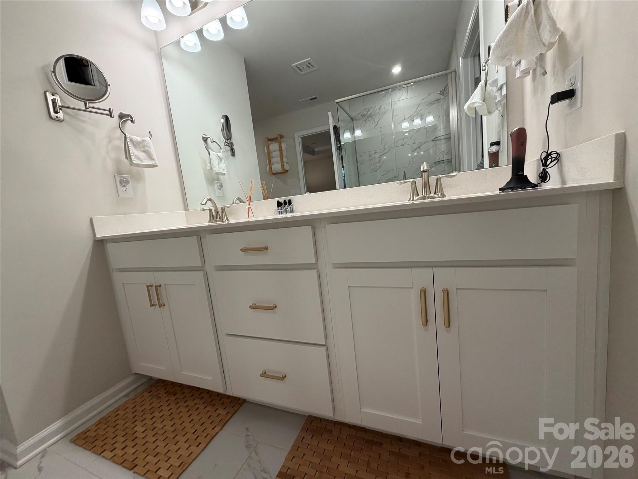 14618 Tamarack Drive — Charlotte