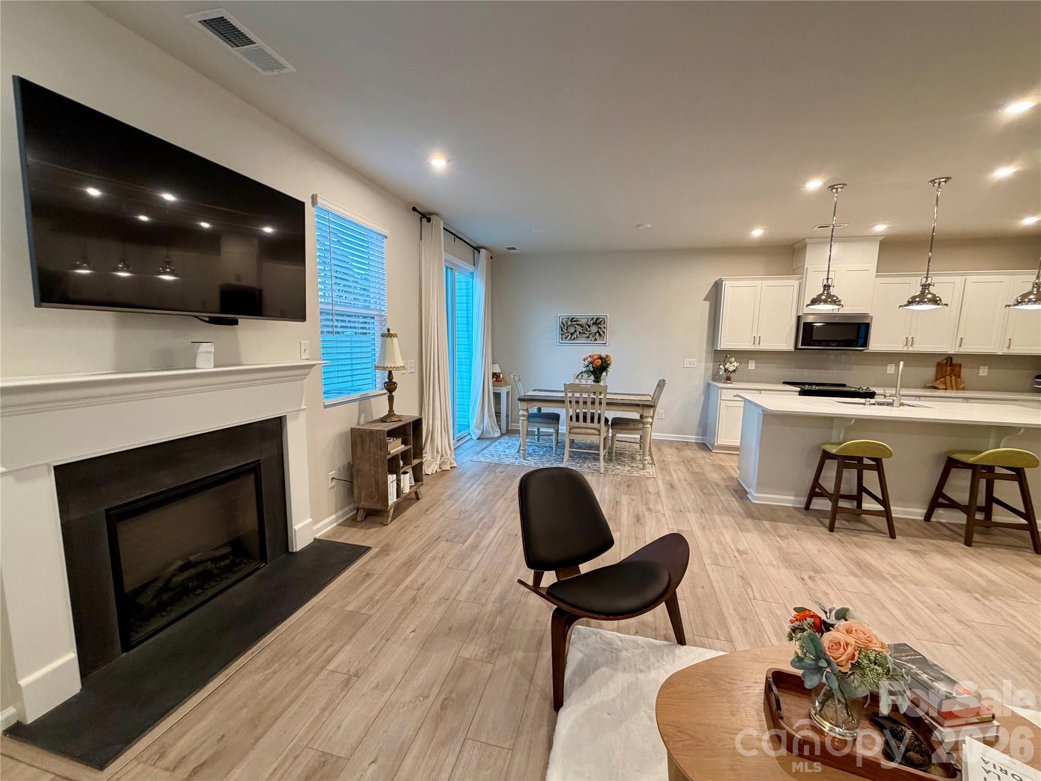 14618 Tamarack Drive — Charlotte