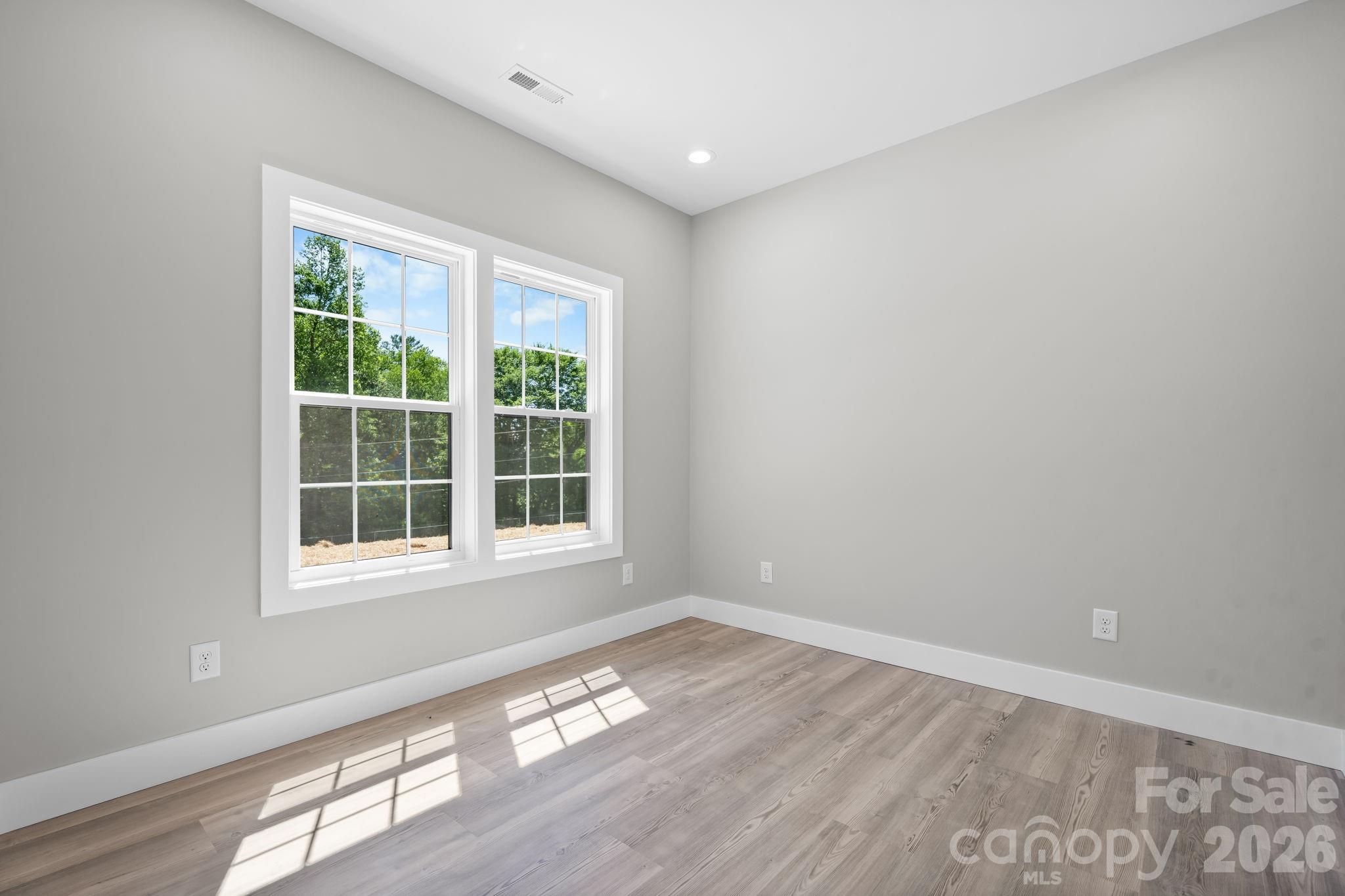 921 Overlook Drive SW — Lenoir