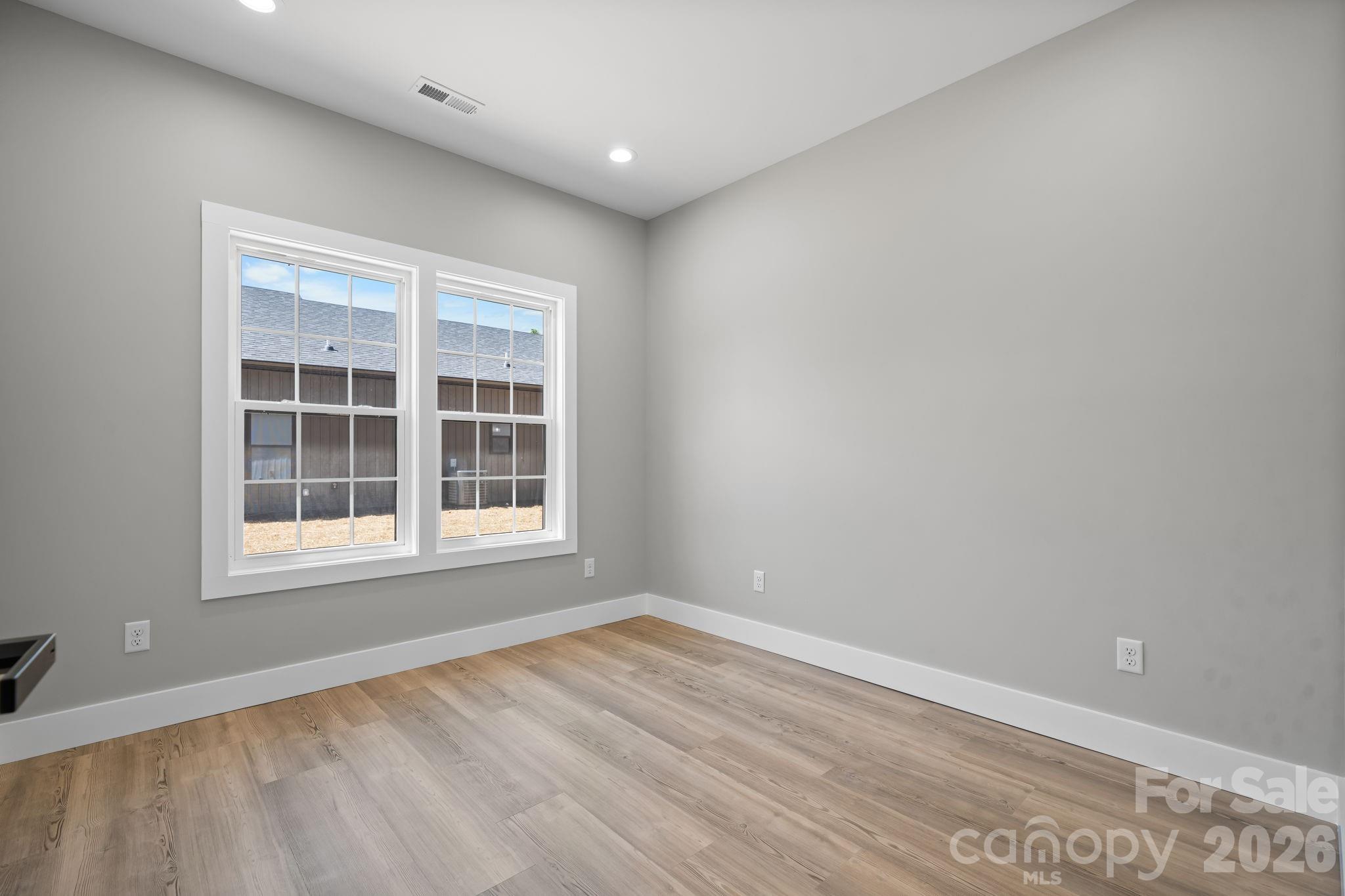 921 Overlook Drive SW — Lenoir