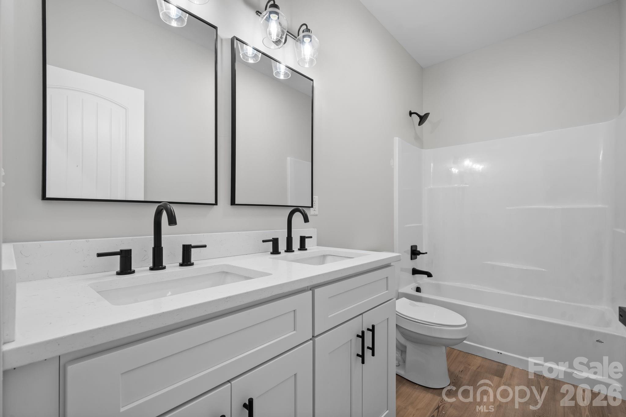921 Overlook Drive SW — Lenoir