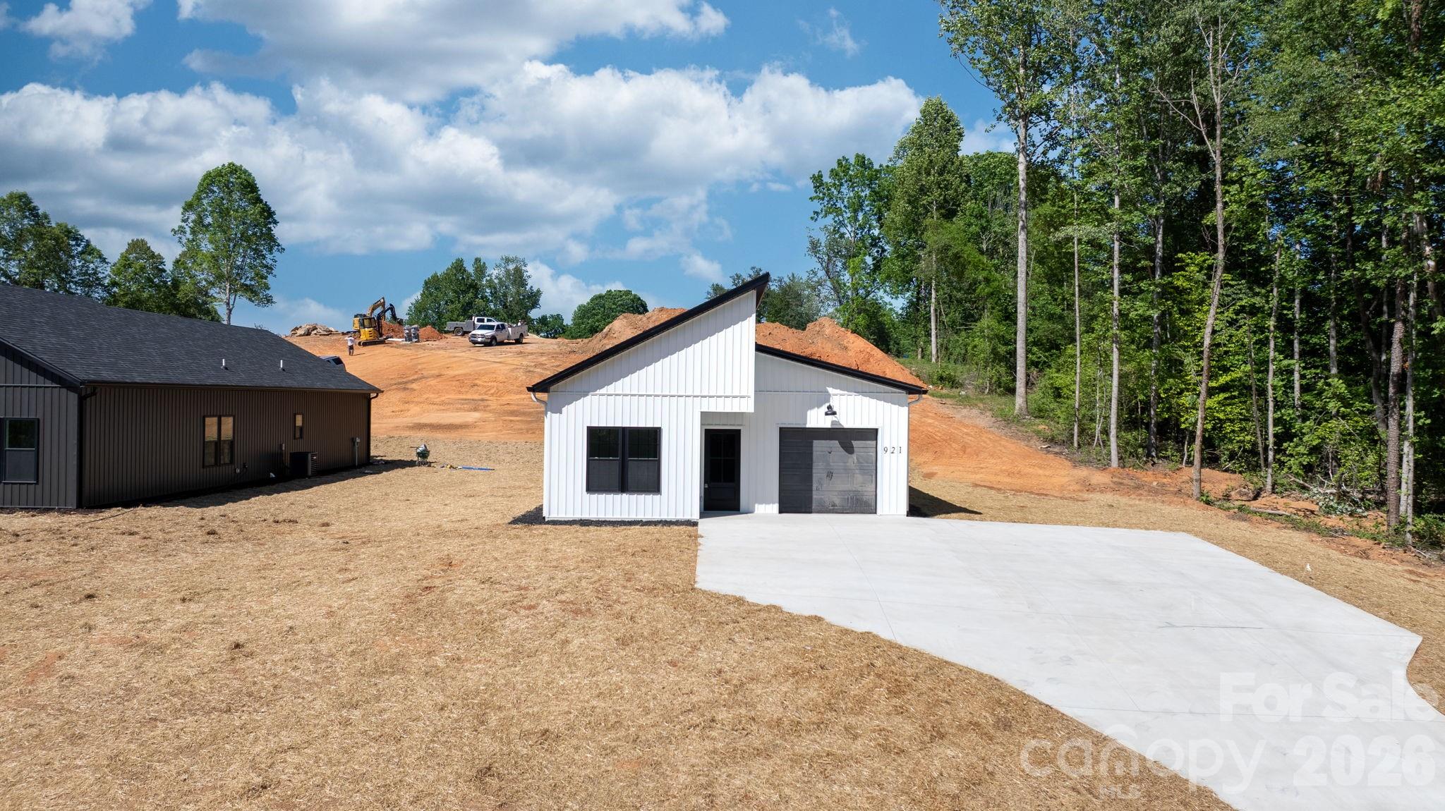 921 Overlook Drive SW — Lenoir