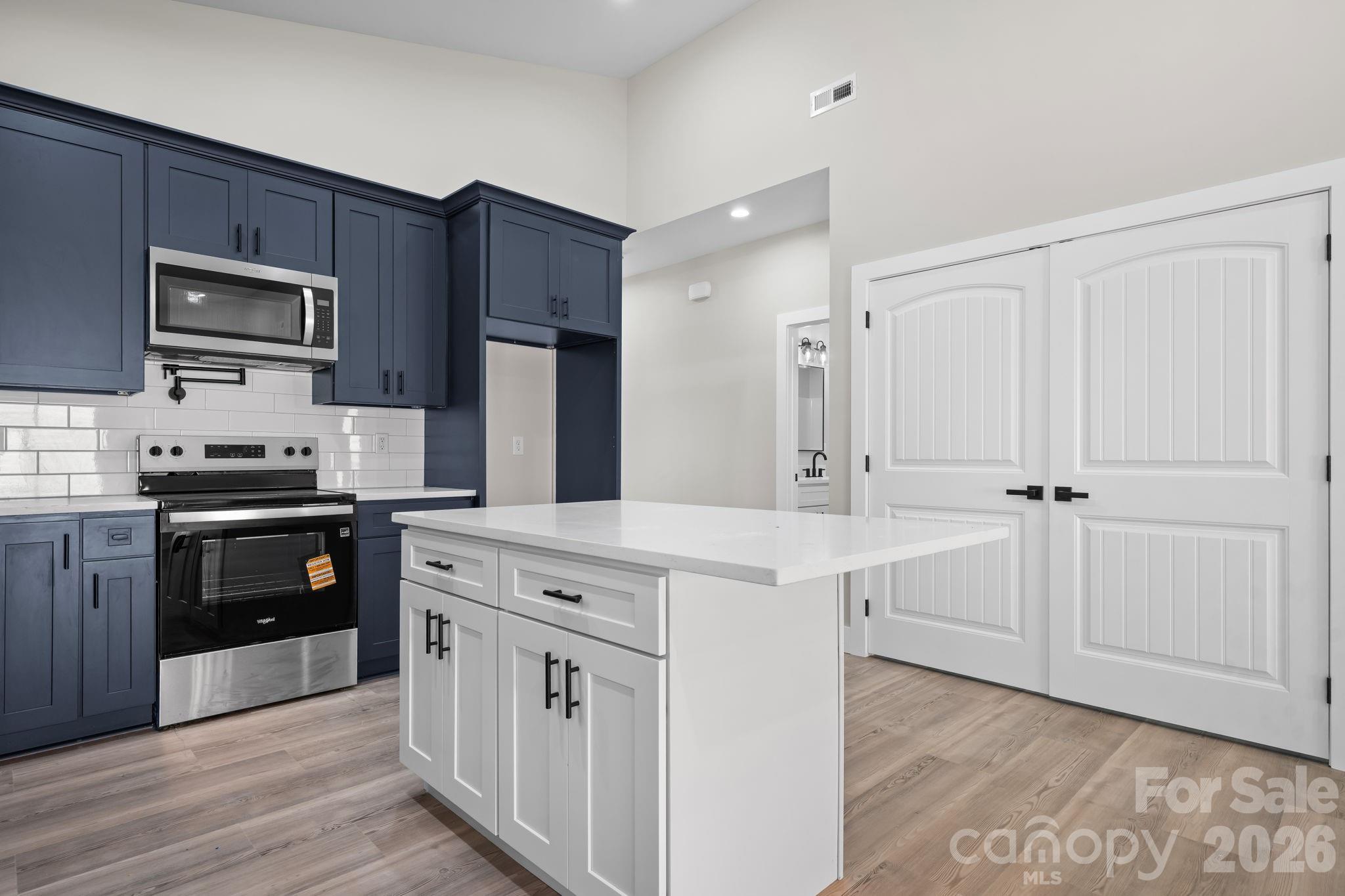 921 Overlook Drive SW — Lenoir