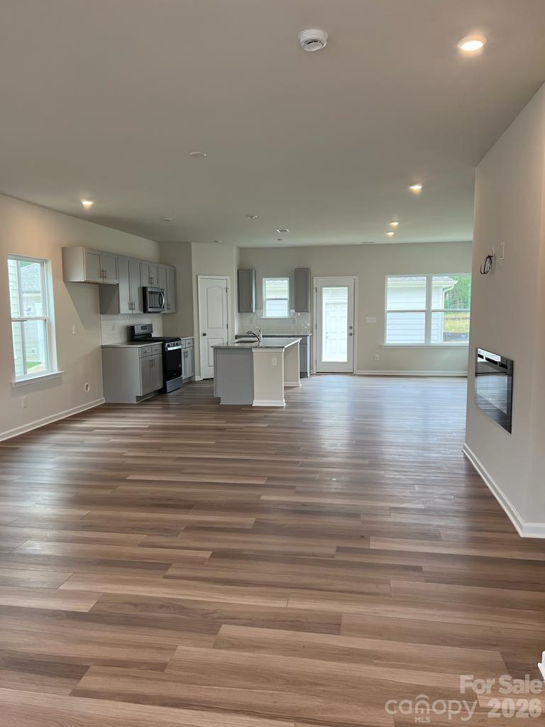 9018 Ramsford Court — Charlotte