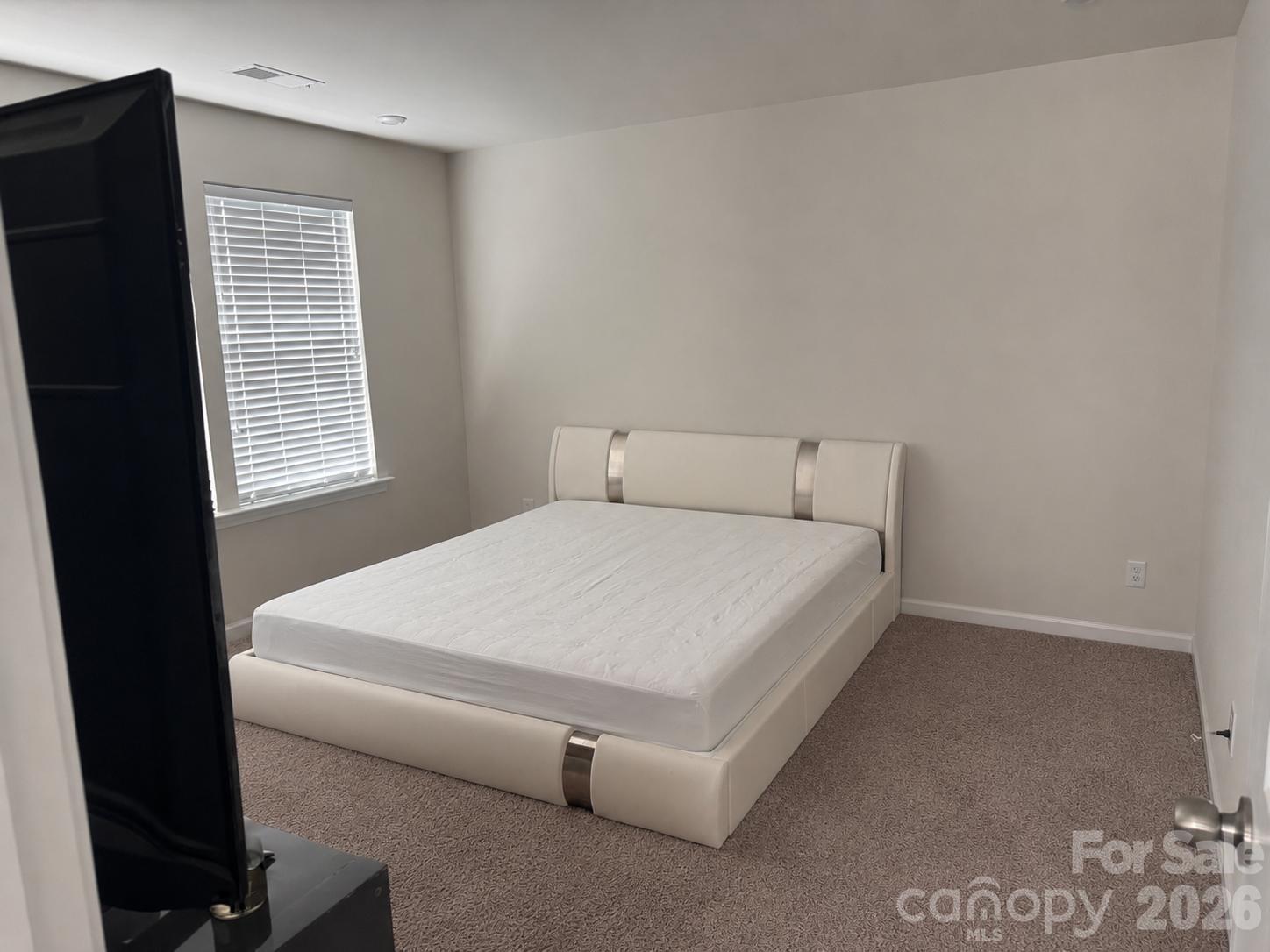9018 Ramsford Court — Charlotte