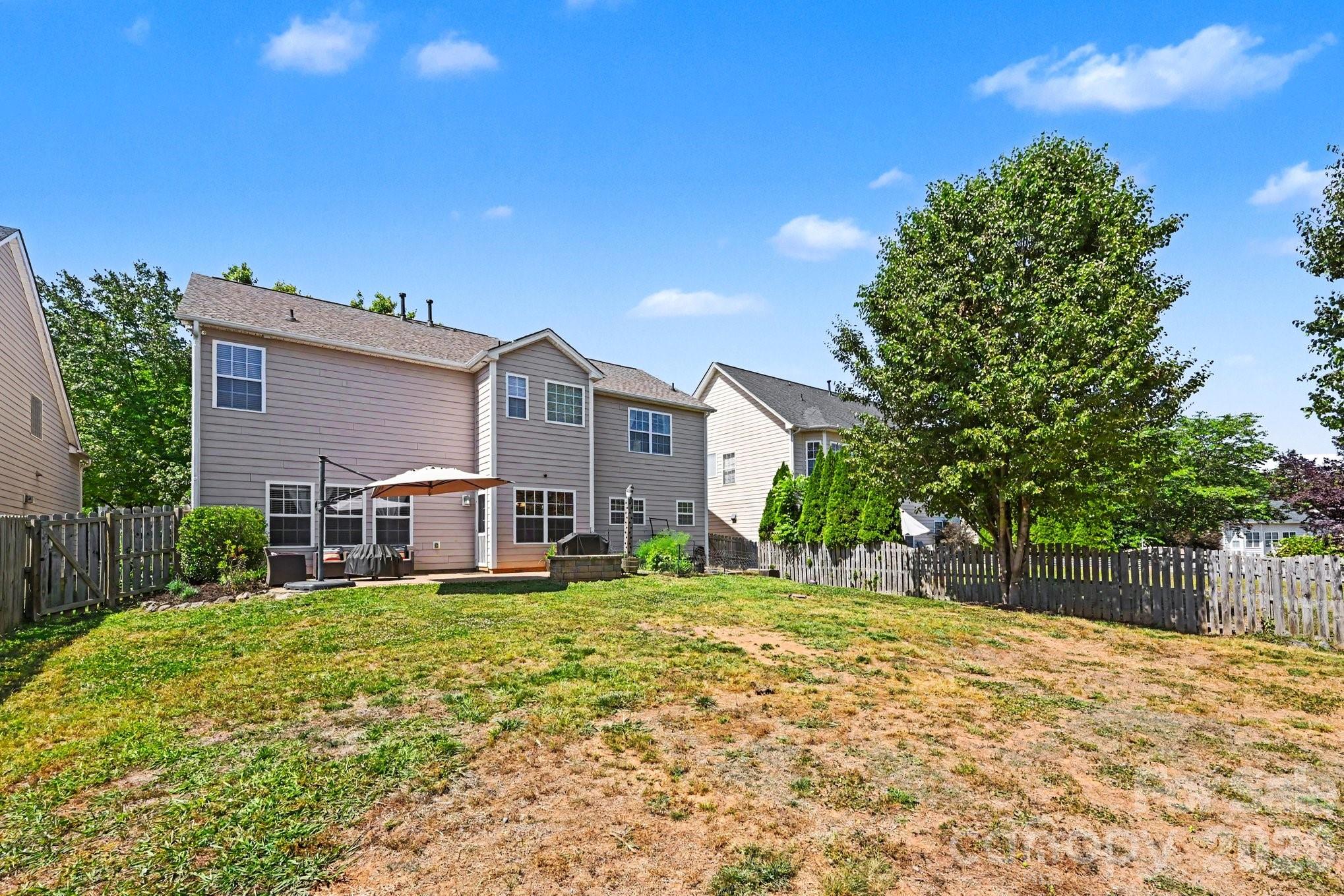 10331 Falling Leaf Drive NW — Concord