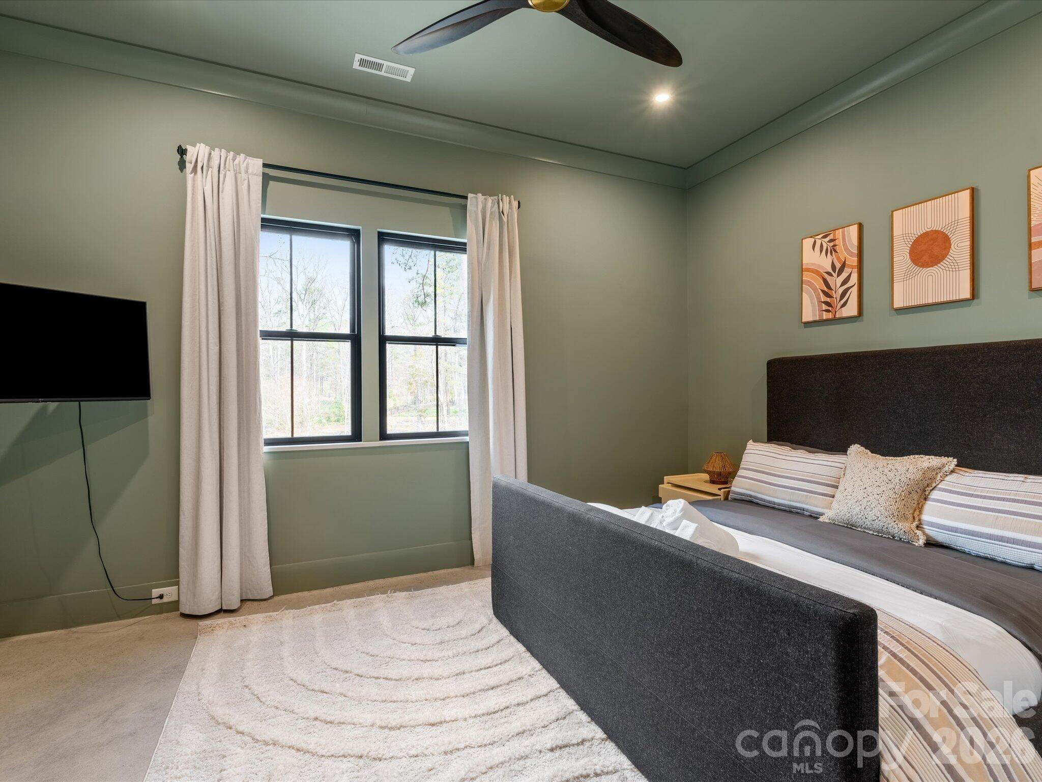 562 Normandy Road — Mooresville