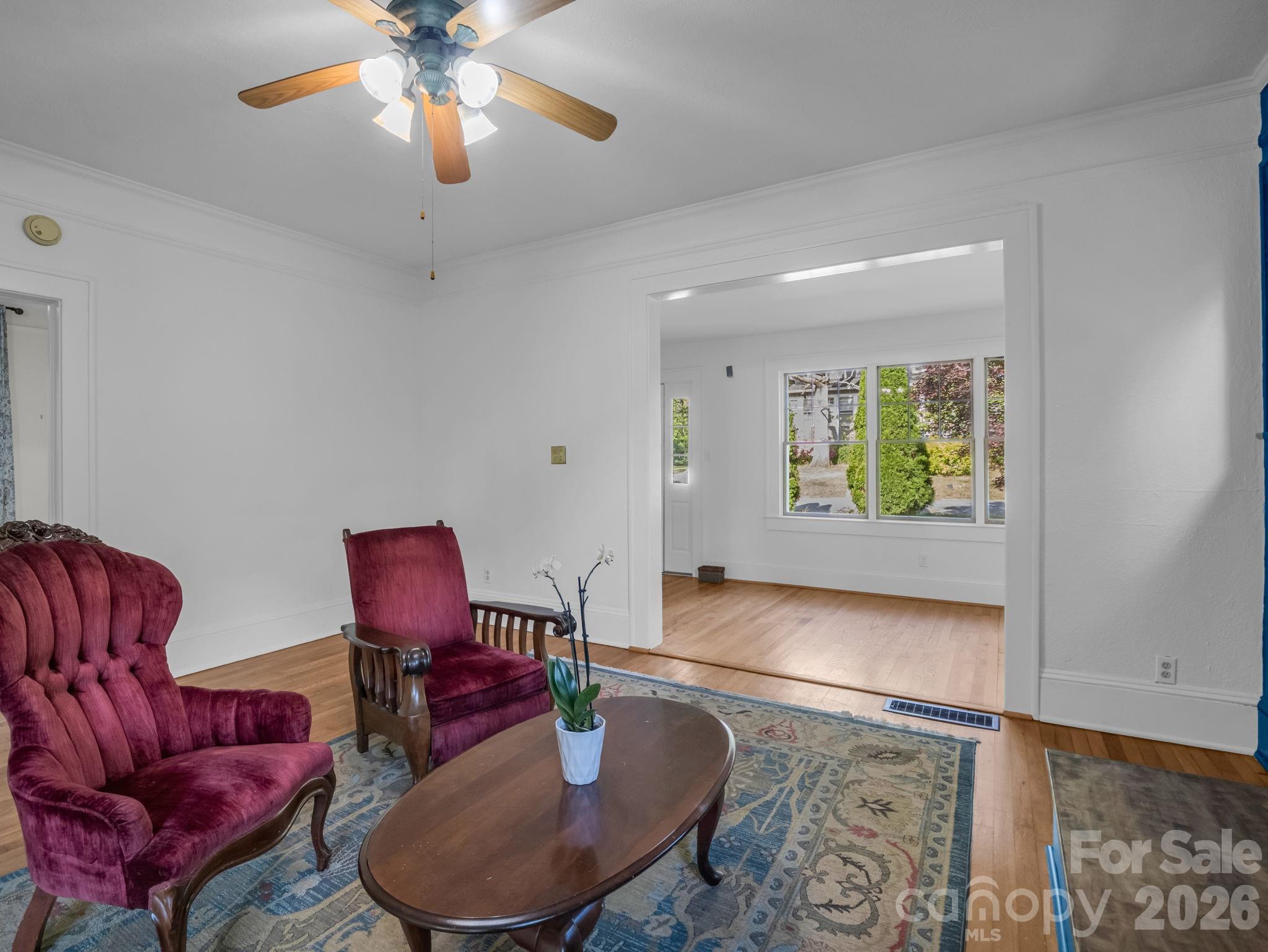 1534 Kensington Road — Hendersonville