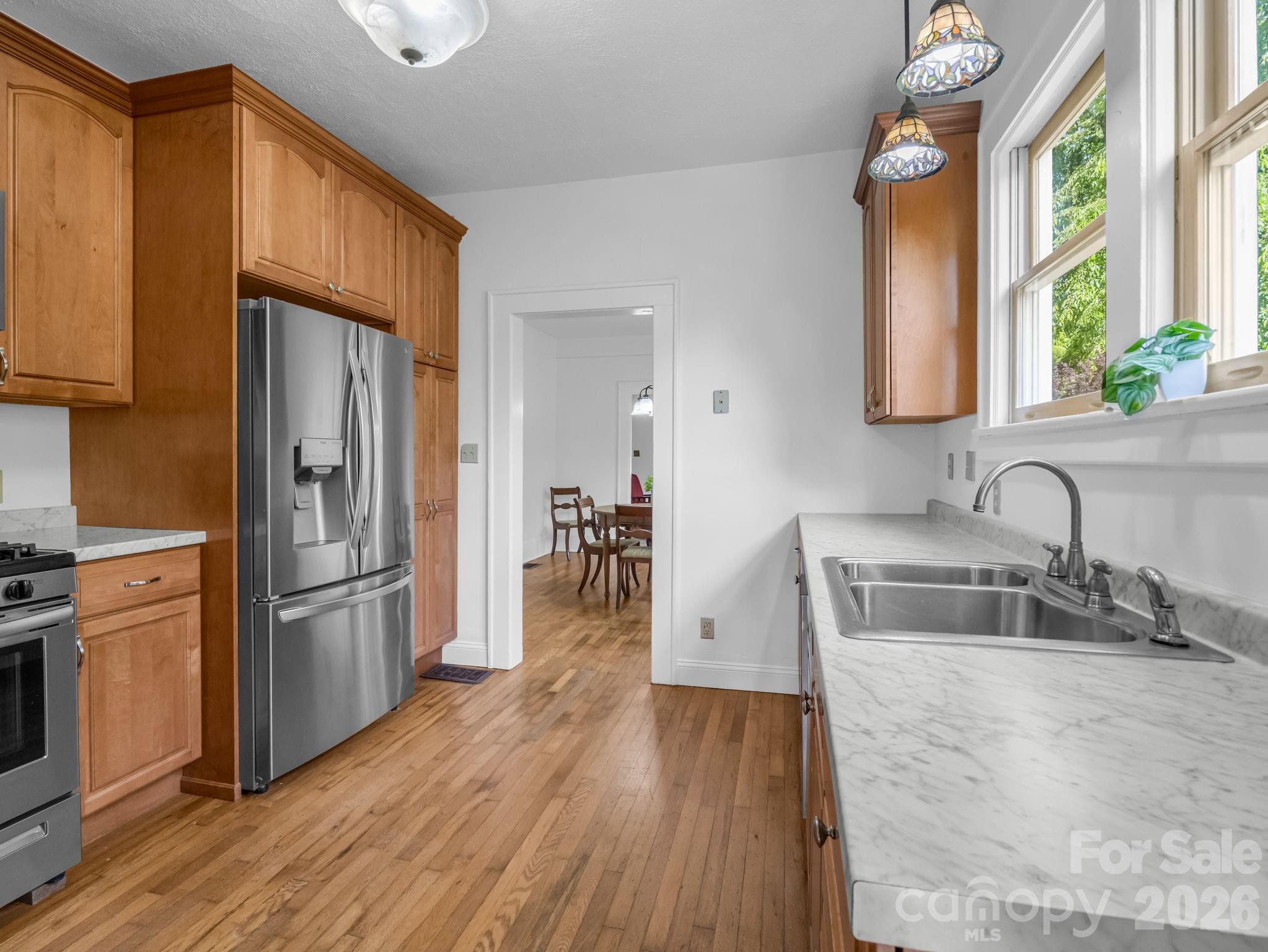 1534 Kensington Road — Hendersonville